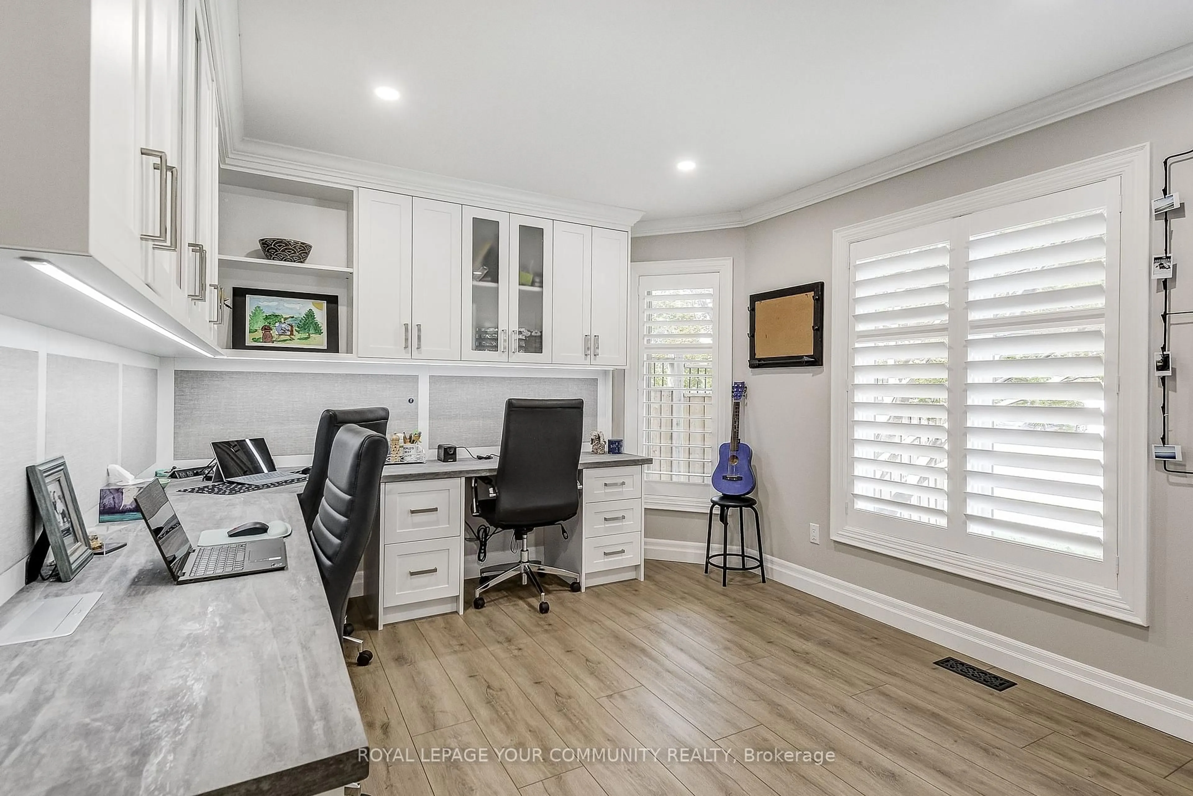 Unknown for 2114 Headon Forest Dr, Burlington Ontario L7M 2X8