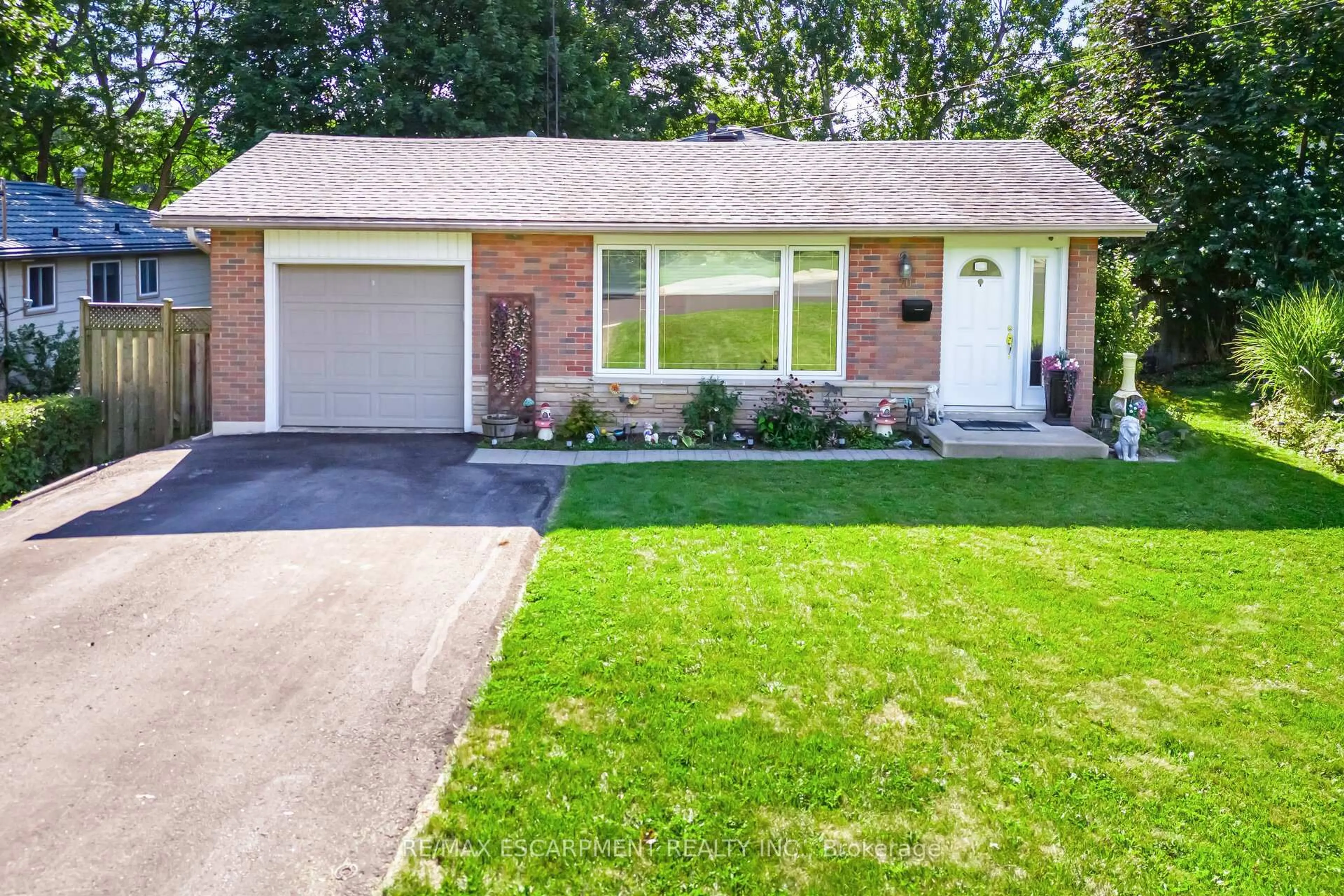 Unknown for 70 Cobblehill Rd, Halton Hills Ontario L6X 1X3