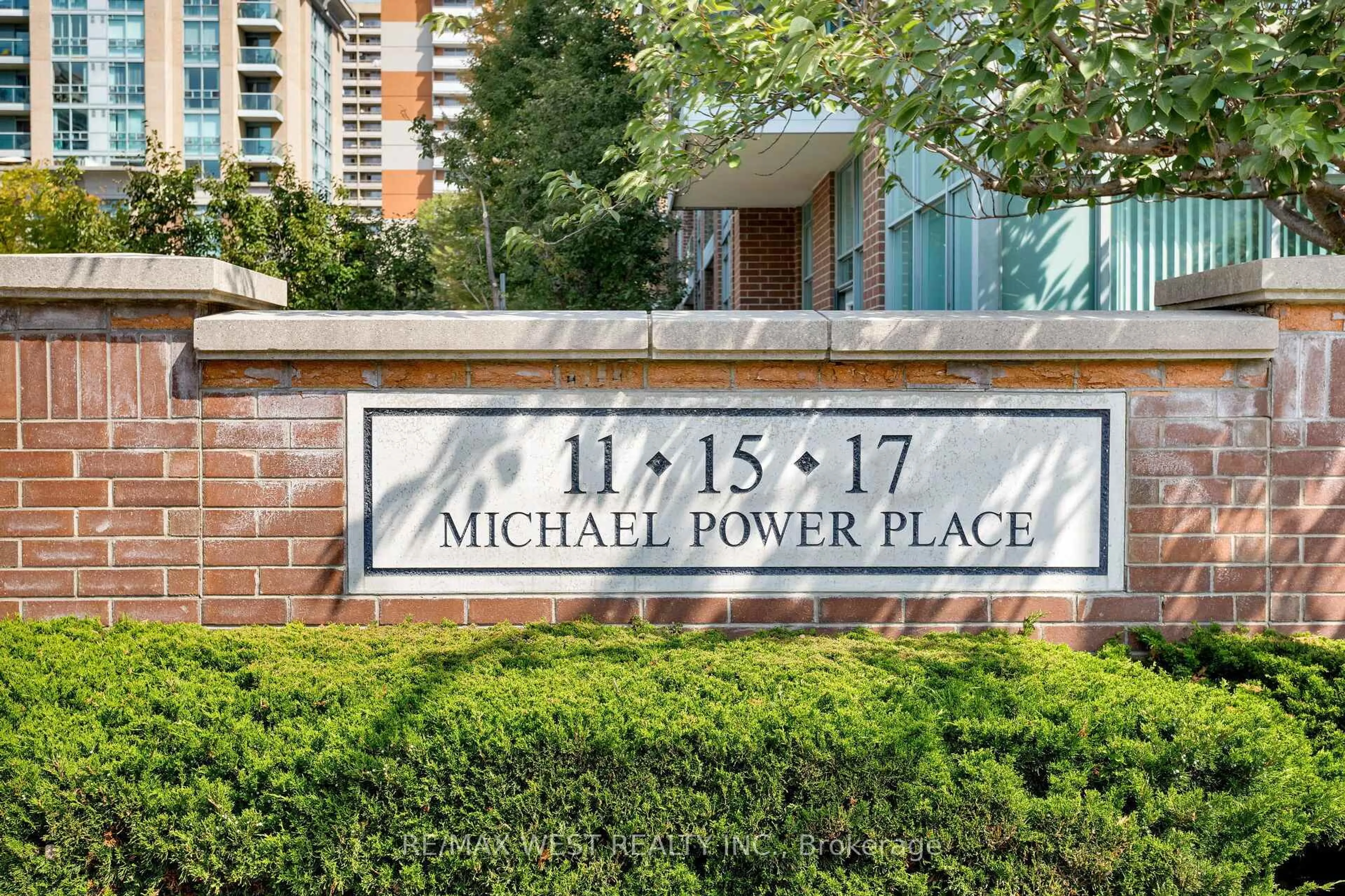 Indoor foyer for 17 Michael Power Pl #806, Toronto Ontario M9A 5G5