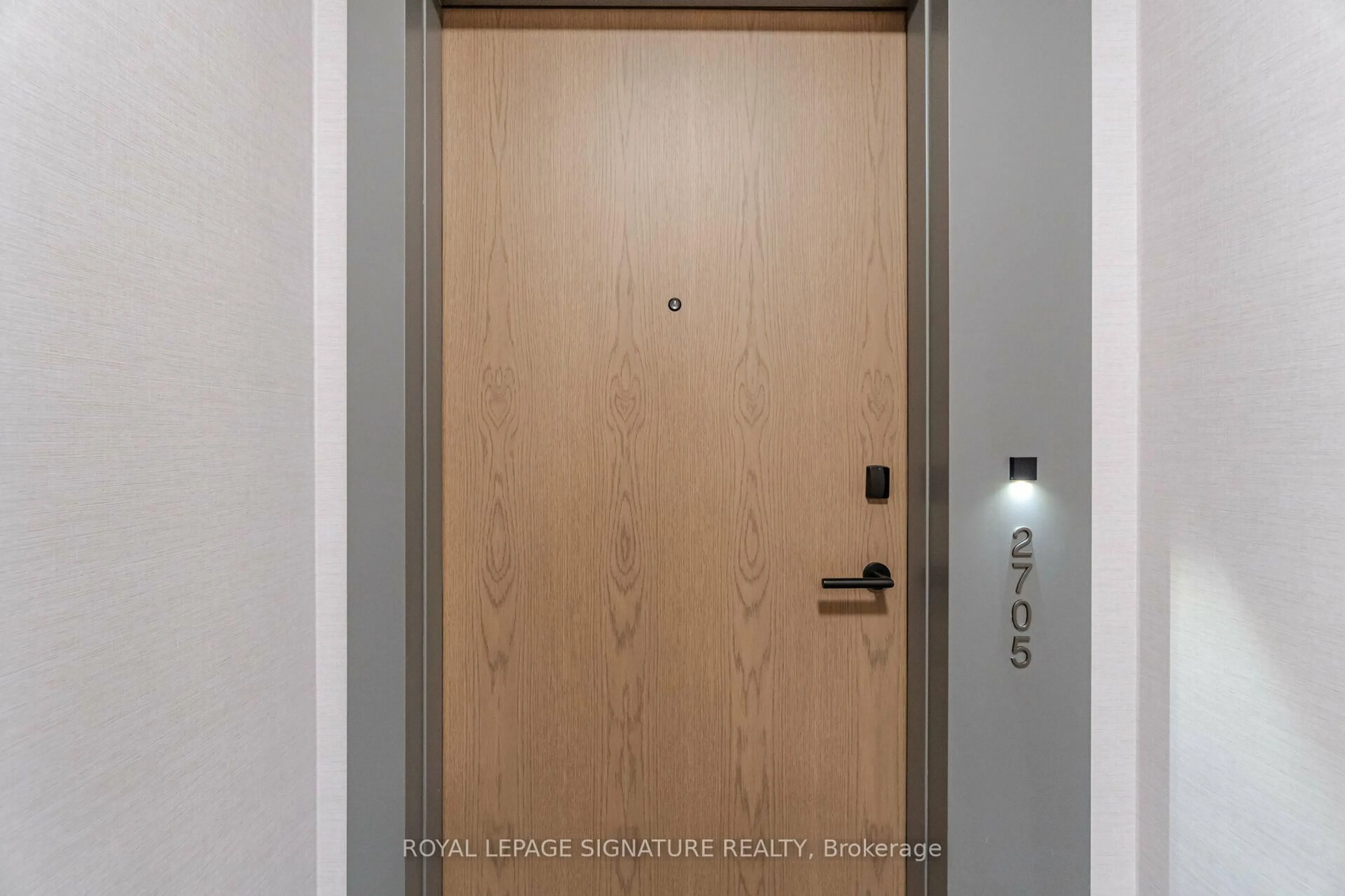 Indoor entryway for 10 Eva Rd #2705, Toronto Ontario M9C 0B3
