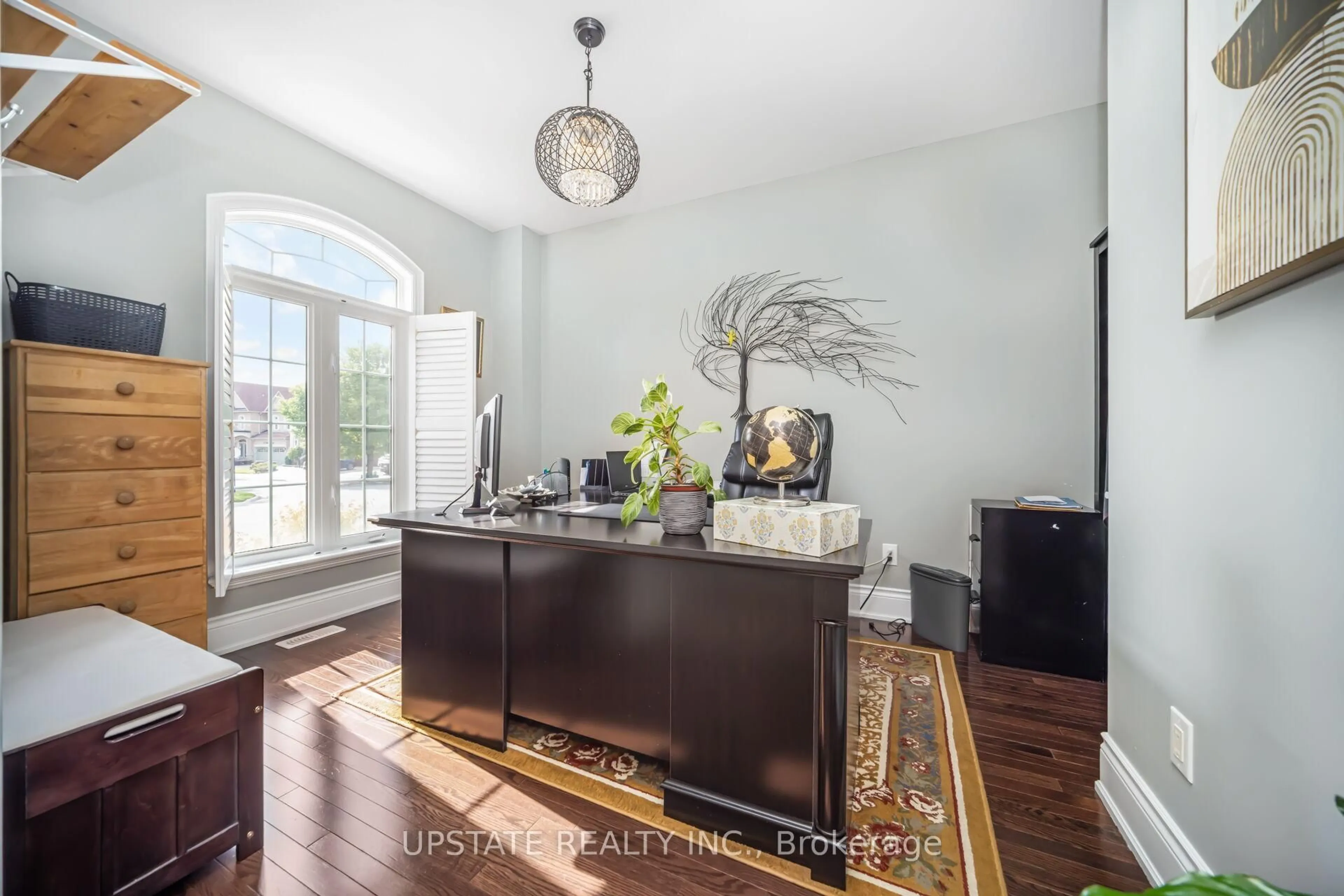 Open concept kitchen, unknown for 105 Royal West Dr, Brampton Ontario L6X 0V6