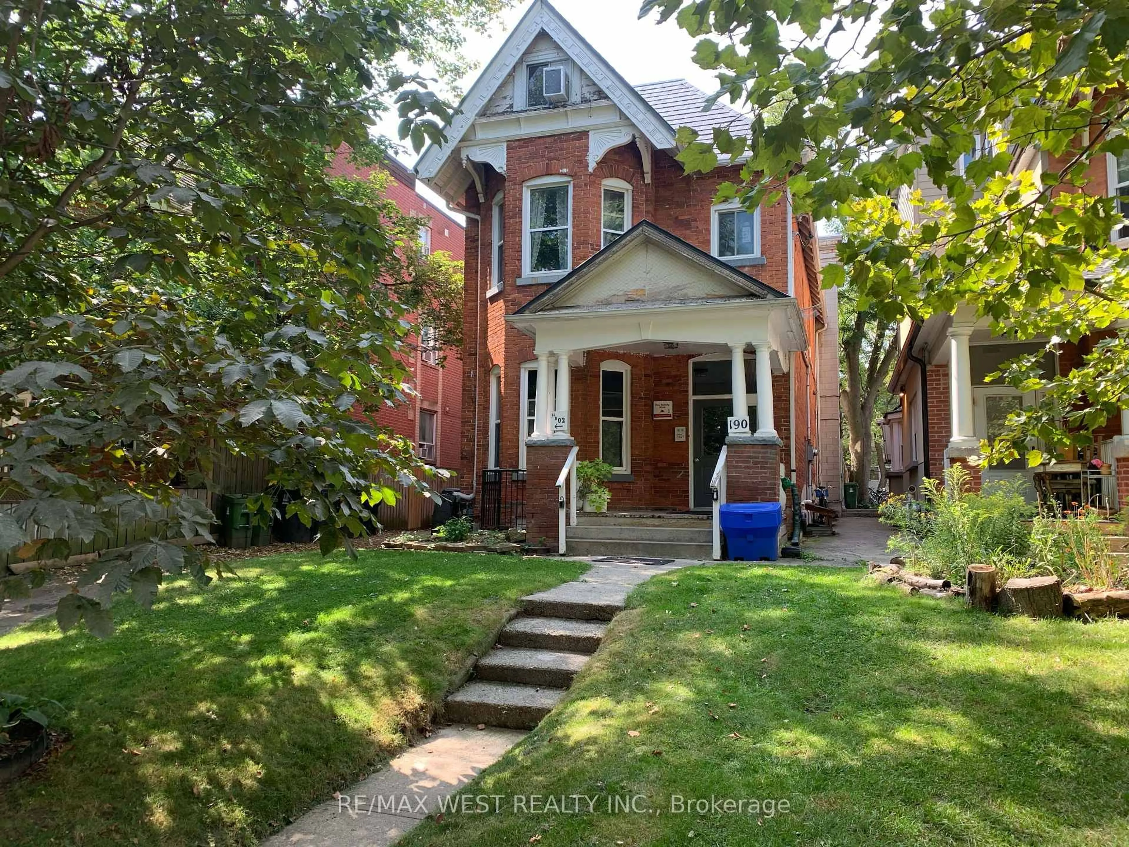 Home with brick exterior material, street for 190 Dunn Ave, Toronto Ontario M6K 2R9