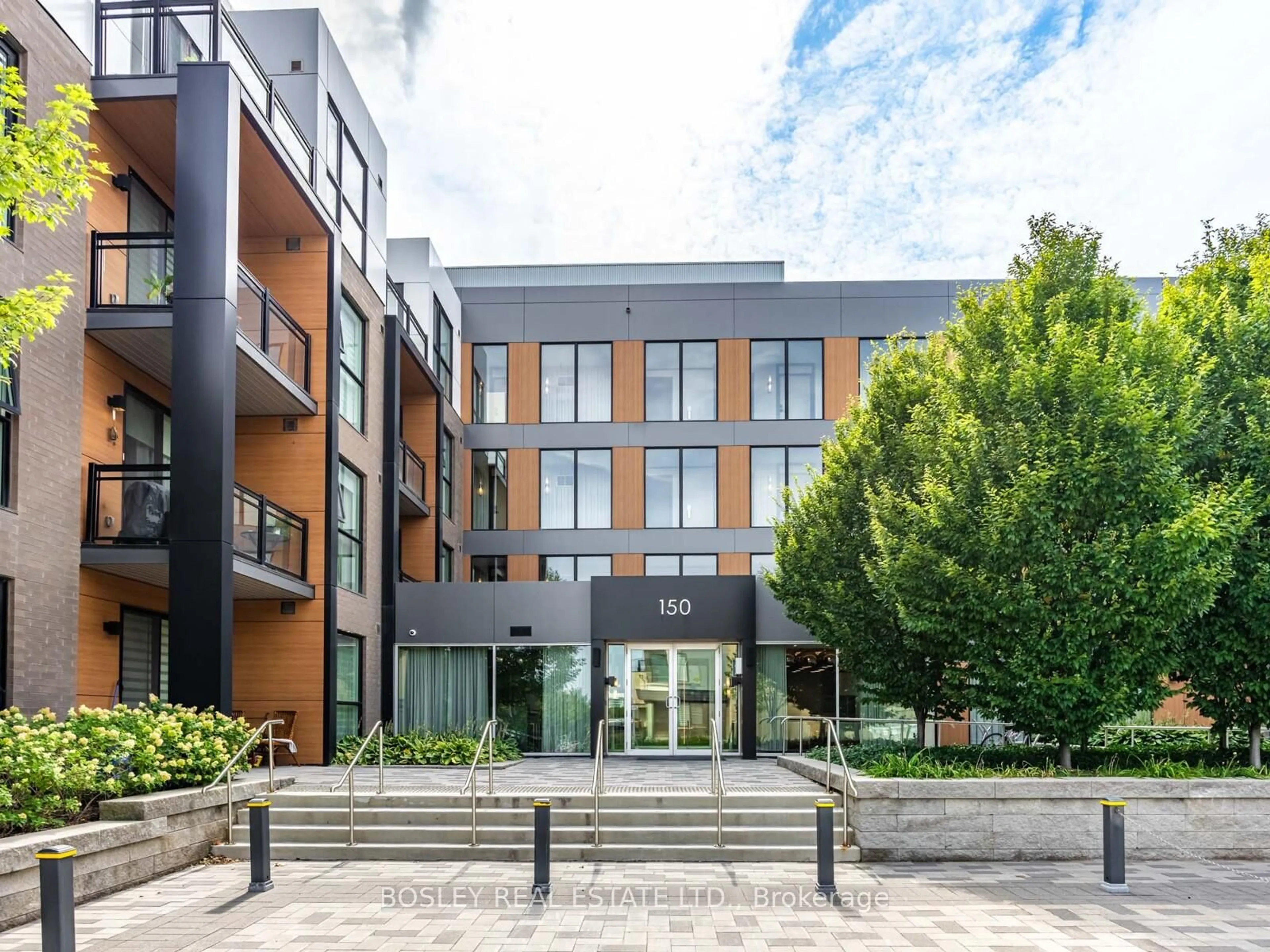 Unknown for 150 Sabina Dr #201, Oakville Ontario L6H 0W3