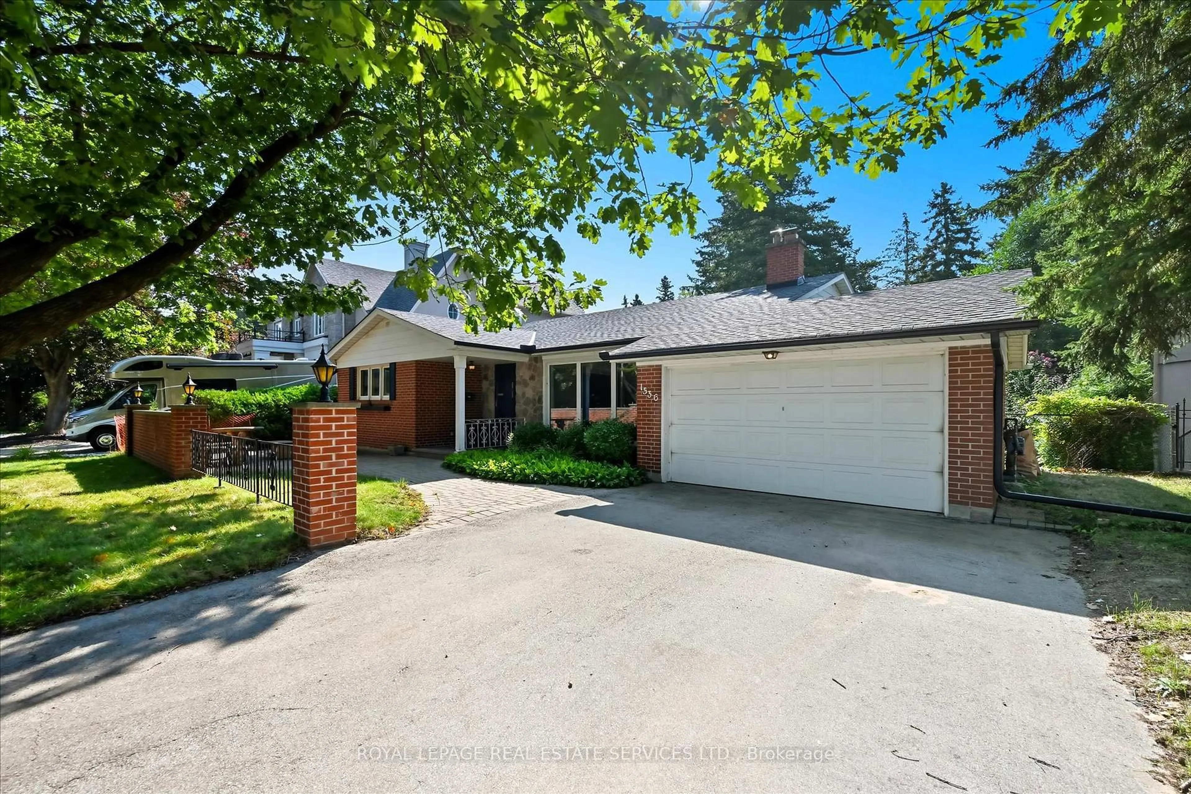 Home with brick exterior material, street for 1536 Venetia Dr, Oakville Ontario L6L 1K7
