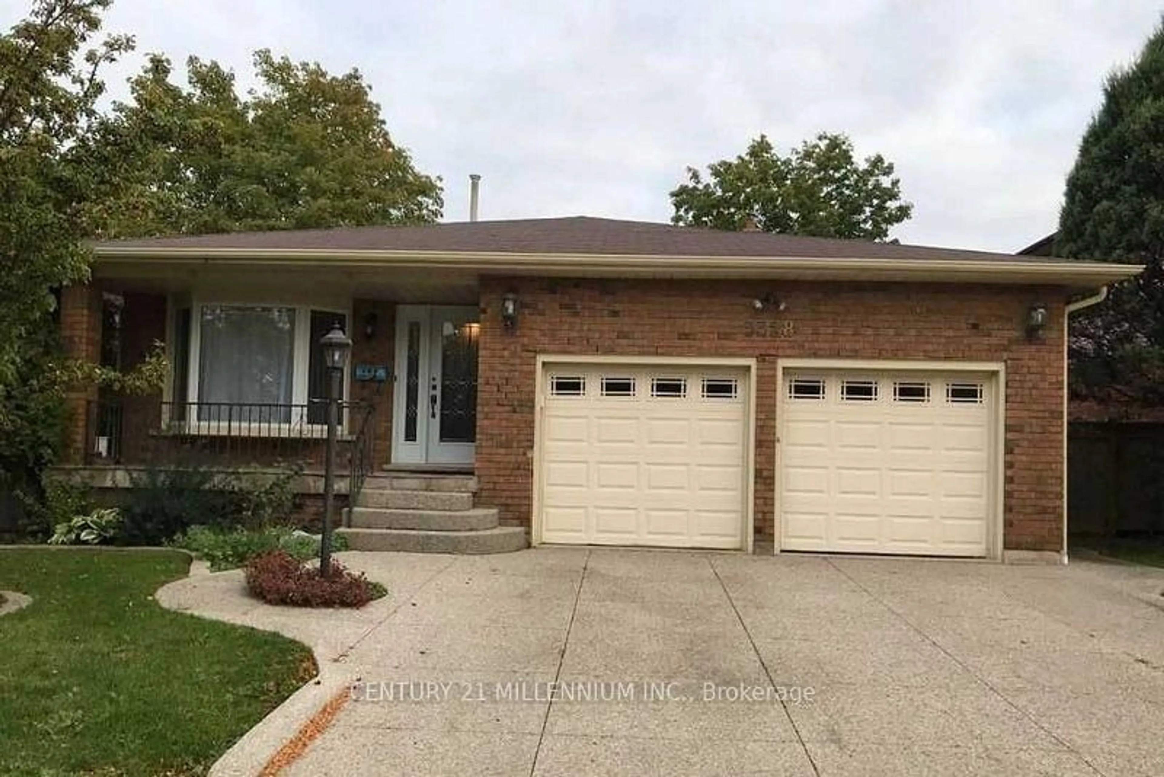 Home with brick exterior material, street for 3328 Jordan Ave, Burlington Ontario L7M 3R2