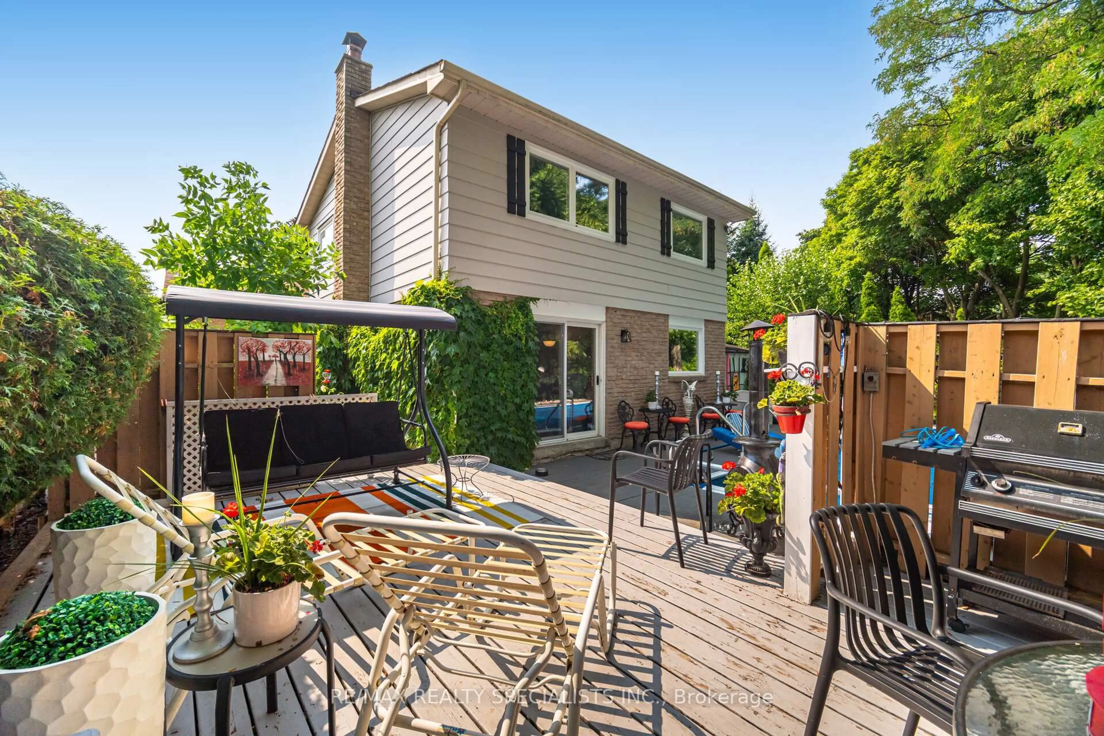 Patio, street for 3665 Autumnleaf Cres, Mississauga Ontario L5L 1K8