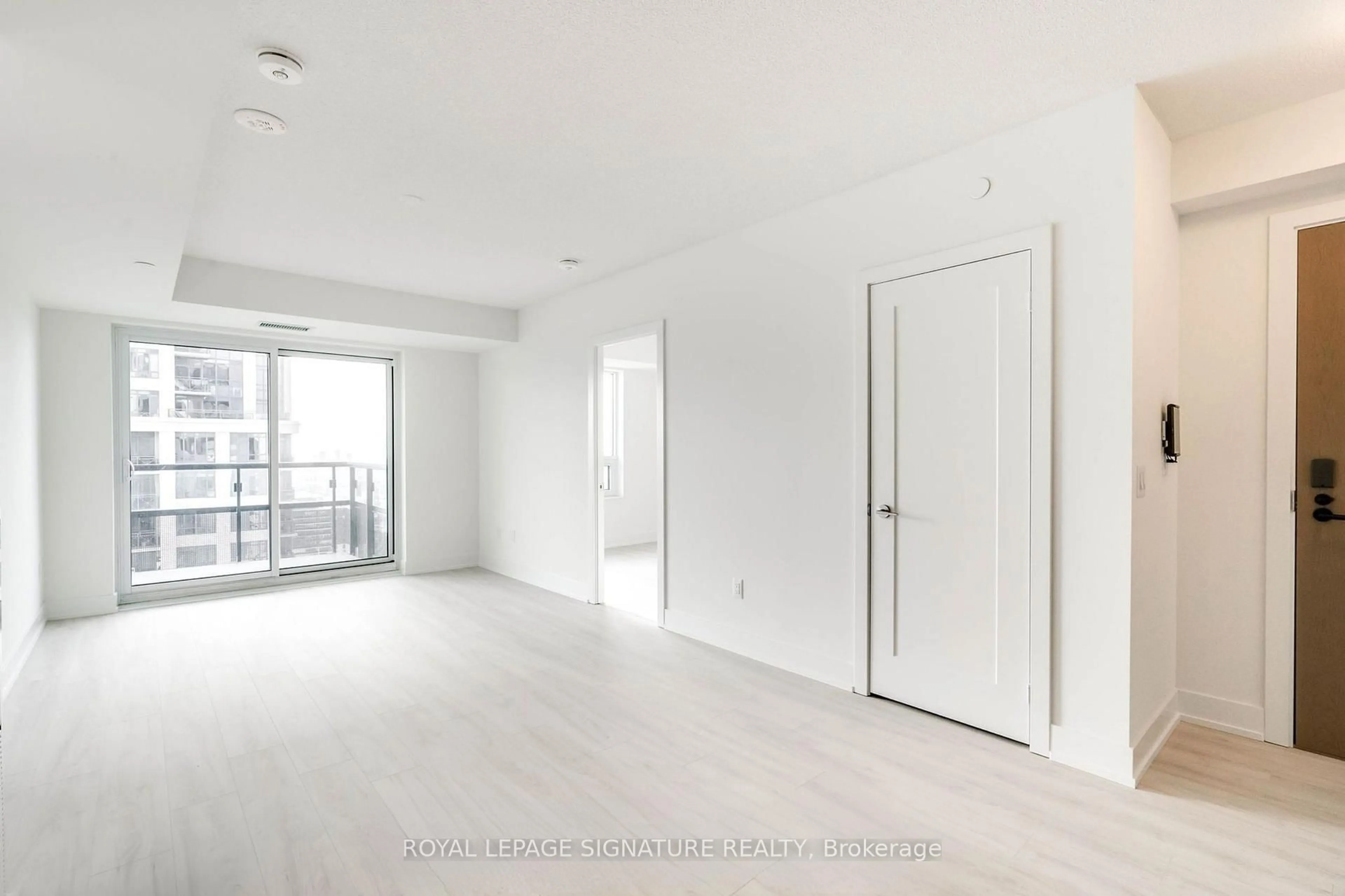 A pic of a room for 10 Eva Rd #2501, Toronto Ontario M9C 0B3