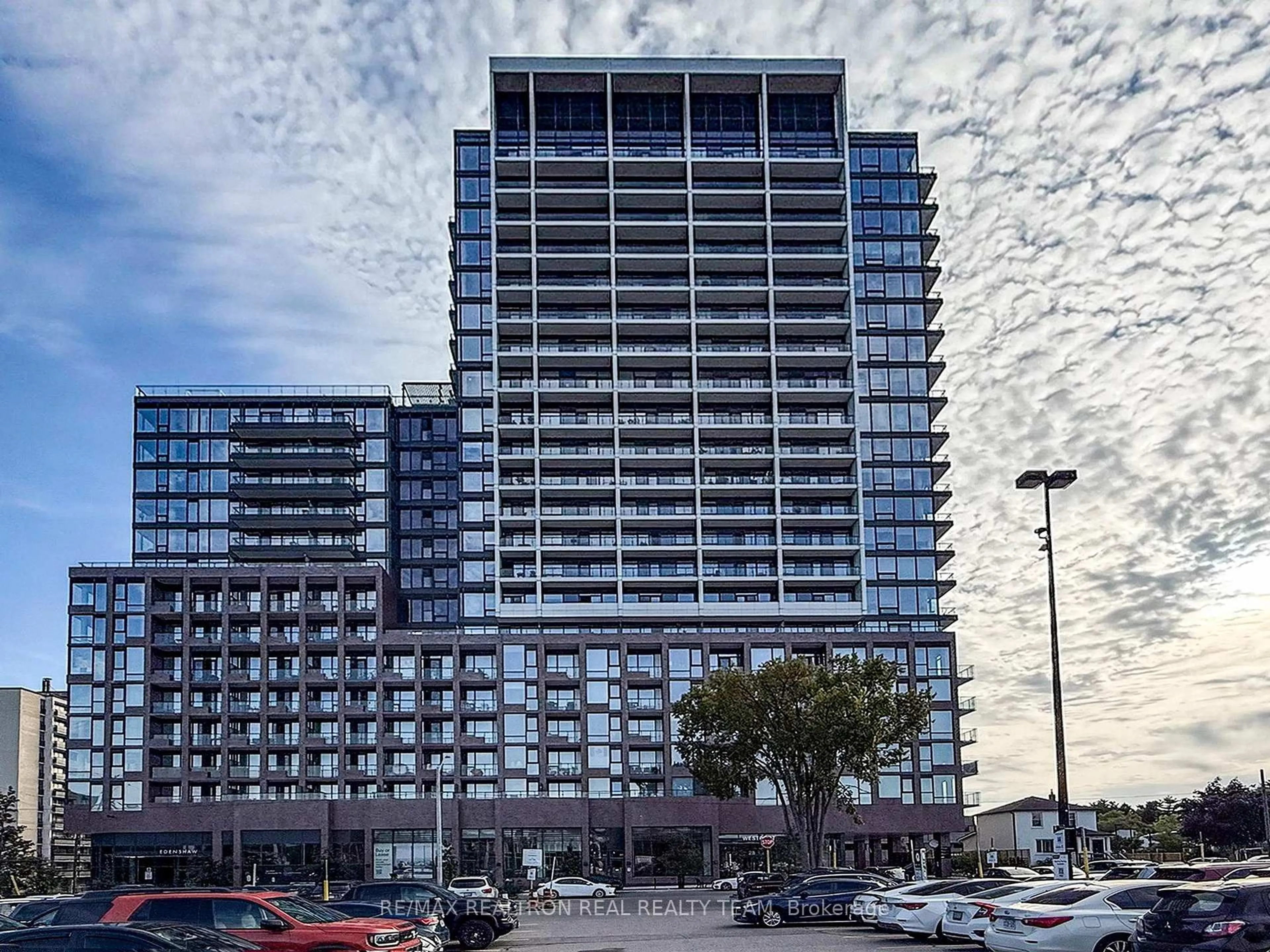 Unknown for 28 Ann St ##712, Mississauga Ontario L5G 3G1