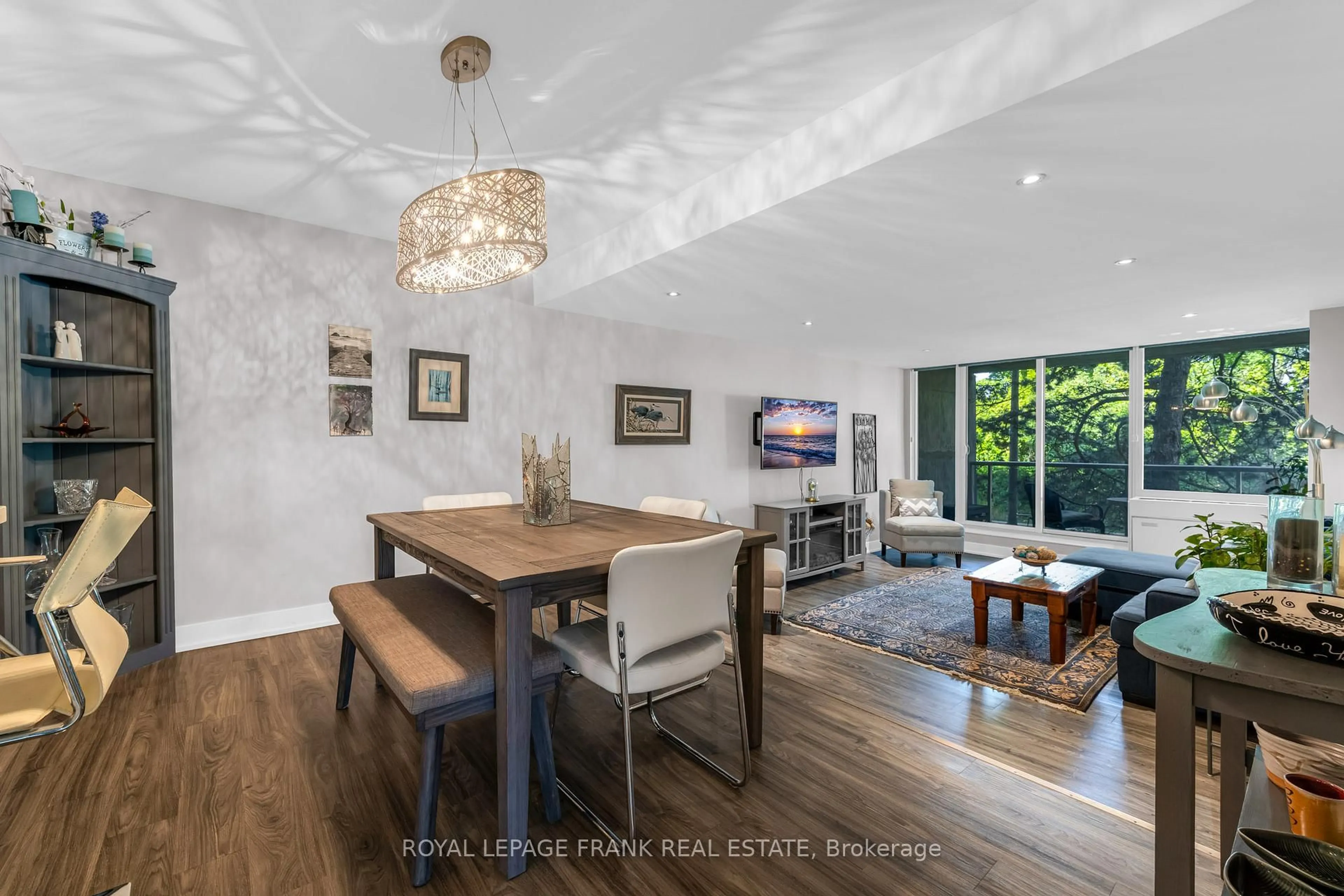 Unknown for 20 SPEERS Rd #105, Oakville Ontario L6K 3R5