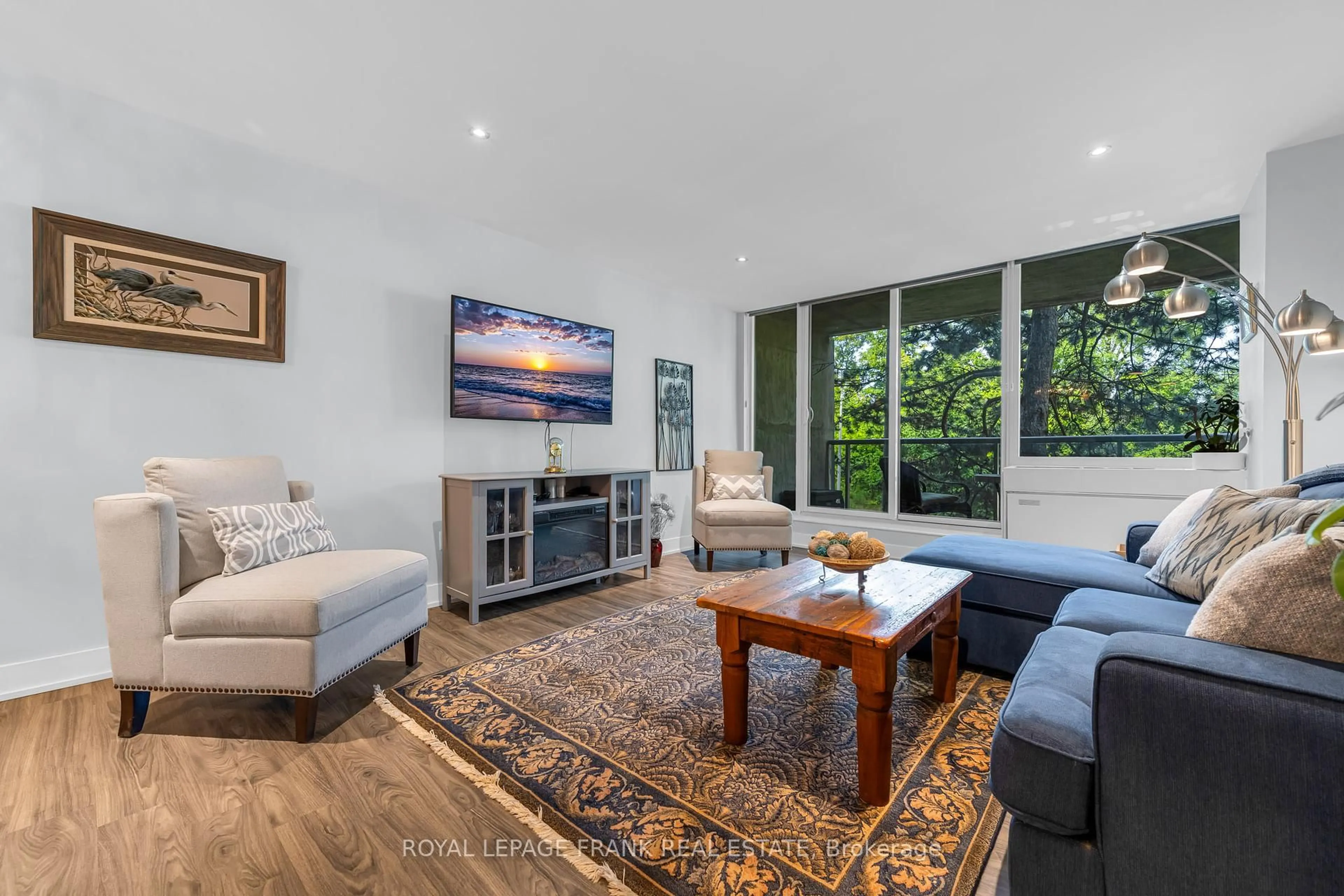 Living room with furniture, unknown for 20 SPEERS Rd #105, Oakville Ontario L6K 3R5