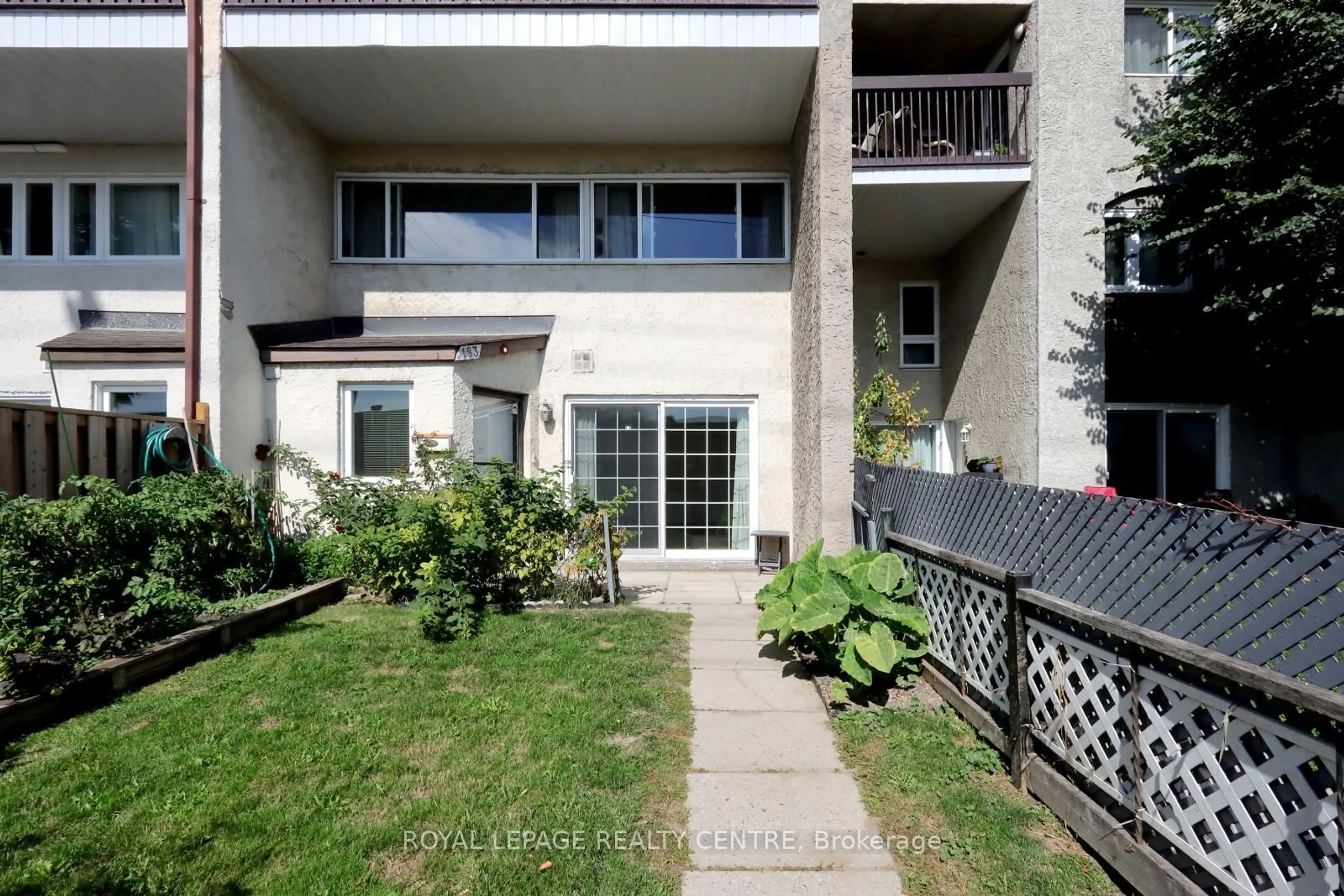 Unknown for 1055 Dundas St #183, Mississauga Ontario L4Y 3X6