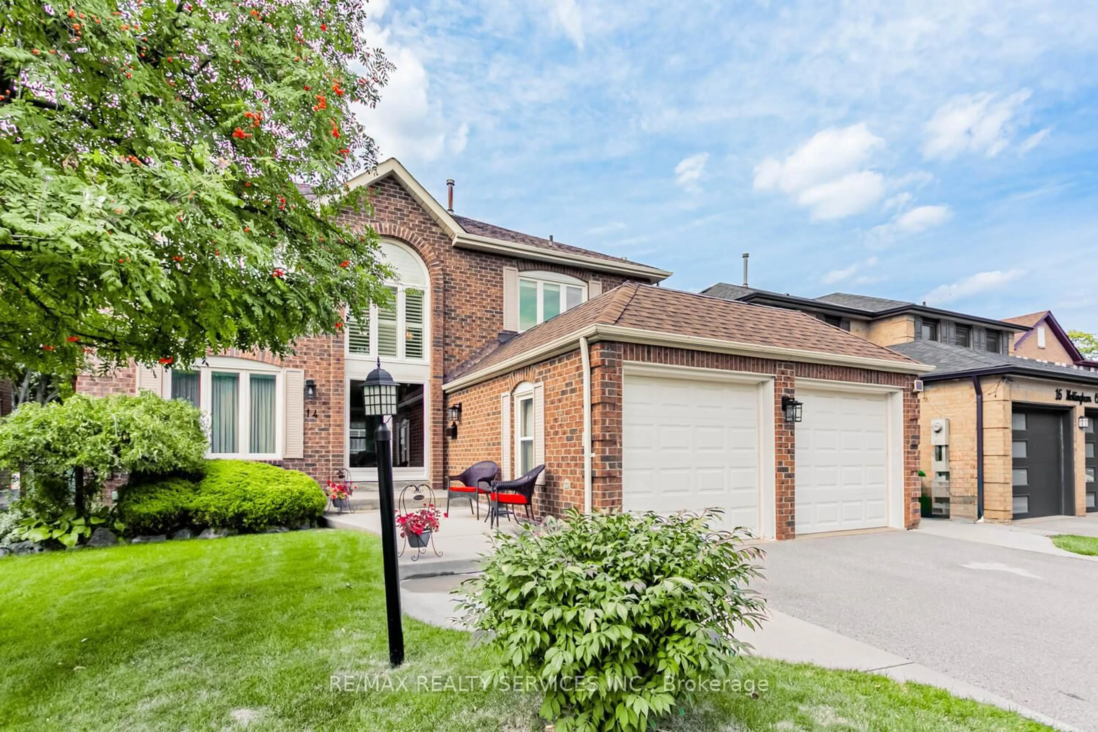 Home with brick exterior material, street for 14 Nottingham Cres, Brampton Ontario L6S 4G4