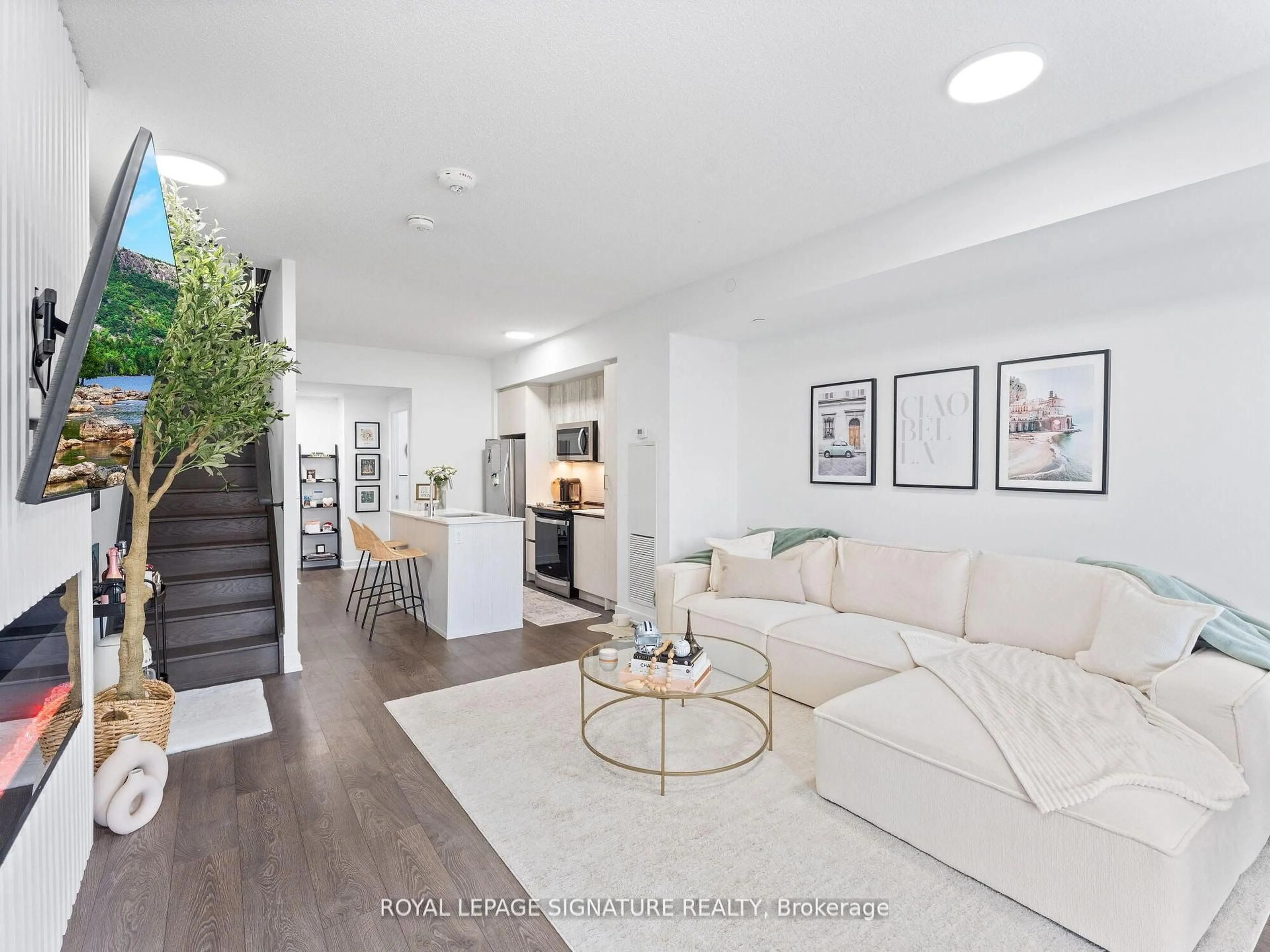 Living room with furniture, unknown for 251 Manitoba St #132, Toronto Ontario M8Y 0C7