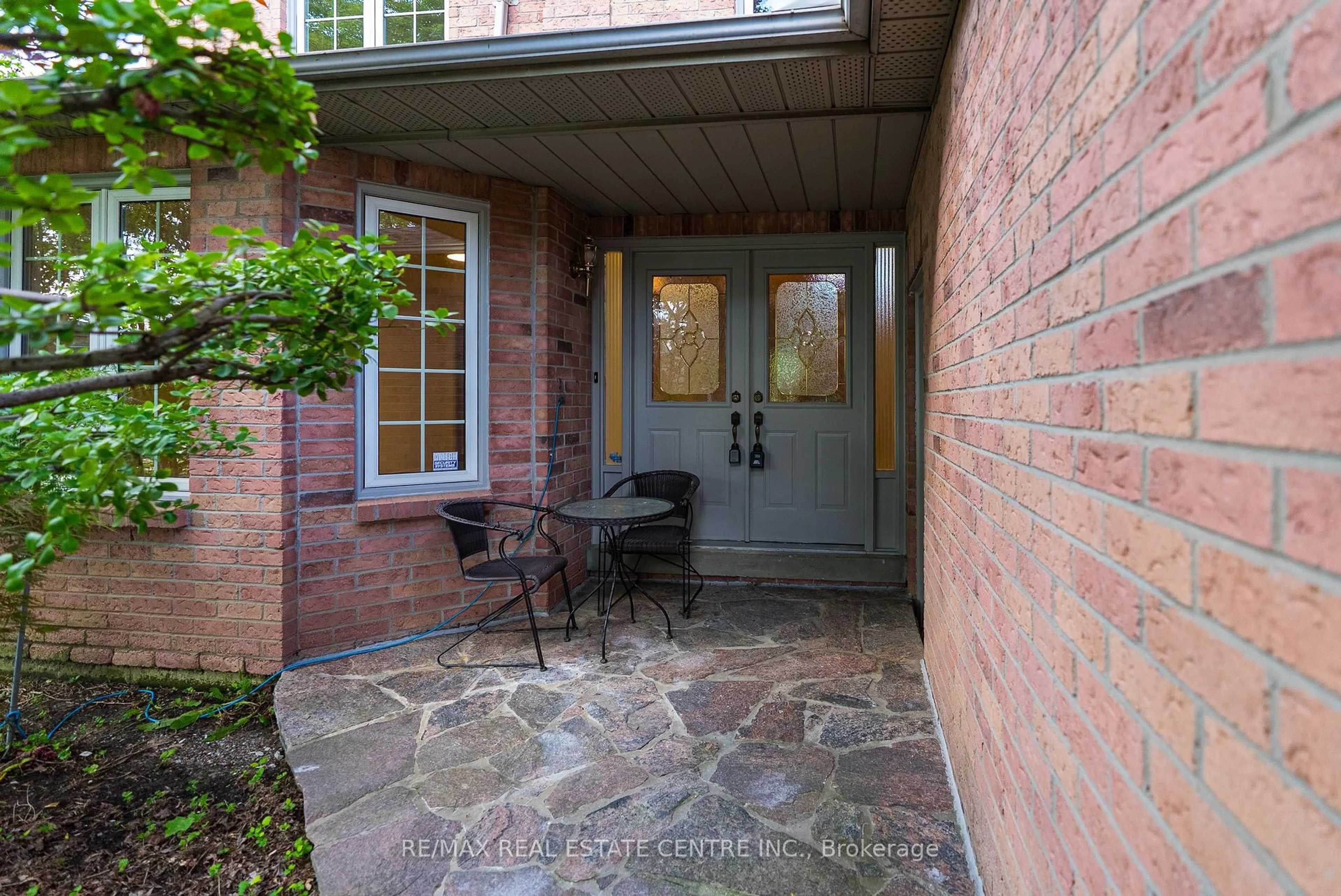 Patio, street for 4623 Hewicks Lane, Mississauga Ontario L5M 3L8