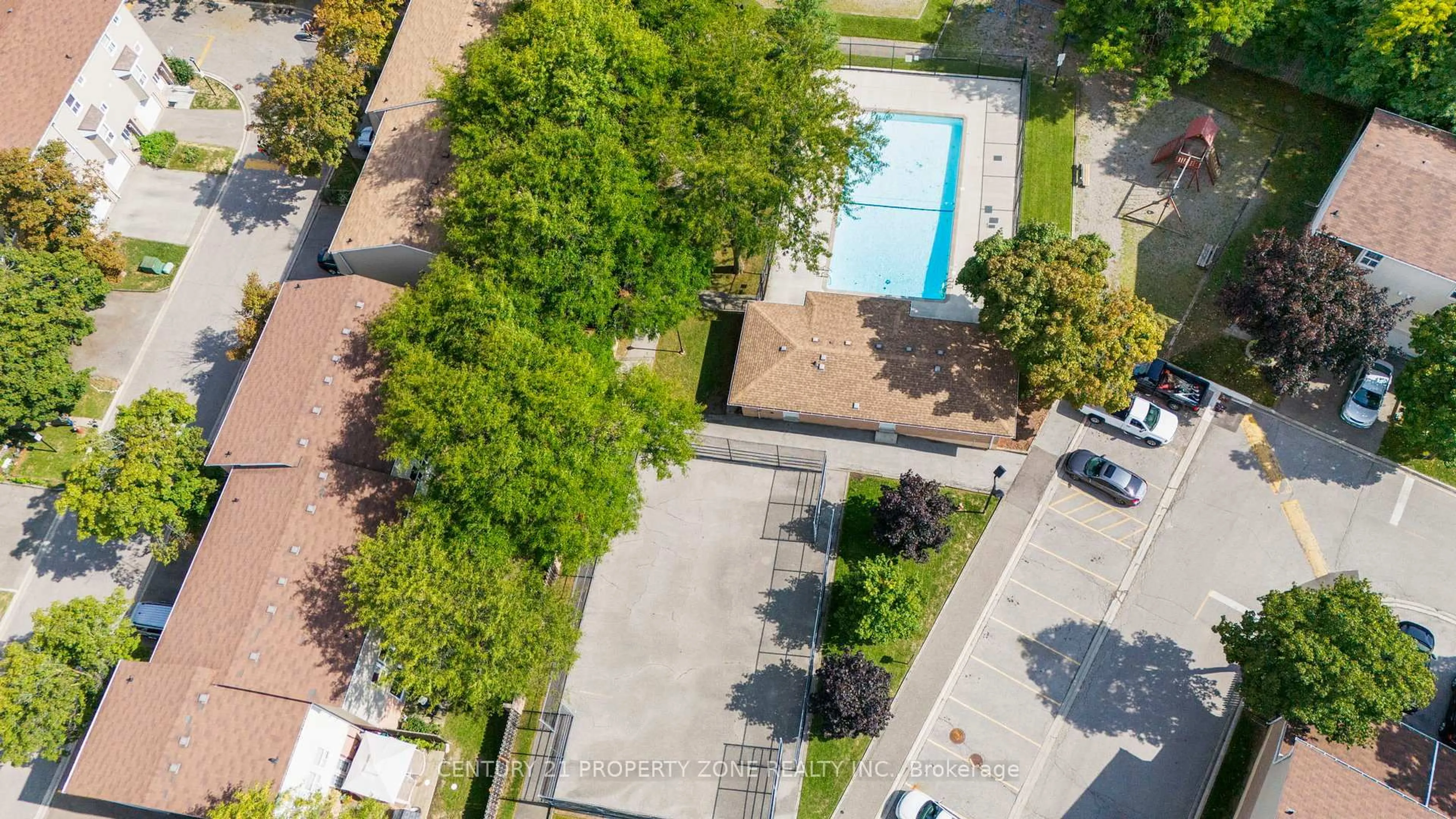A pic from outside/outdoor area/front of a property/back of a property/a pic from drone, unknown for 90 Enmount Dr, Brampton Ontario L6T 4C9