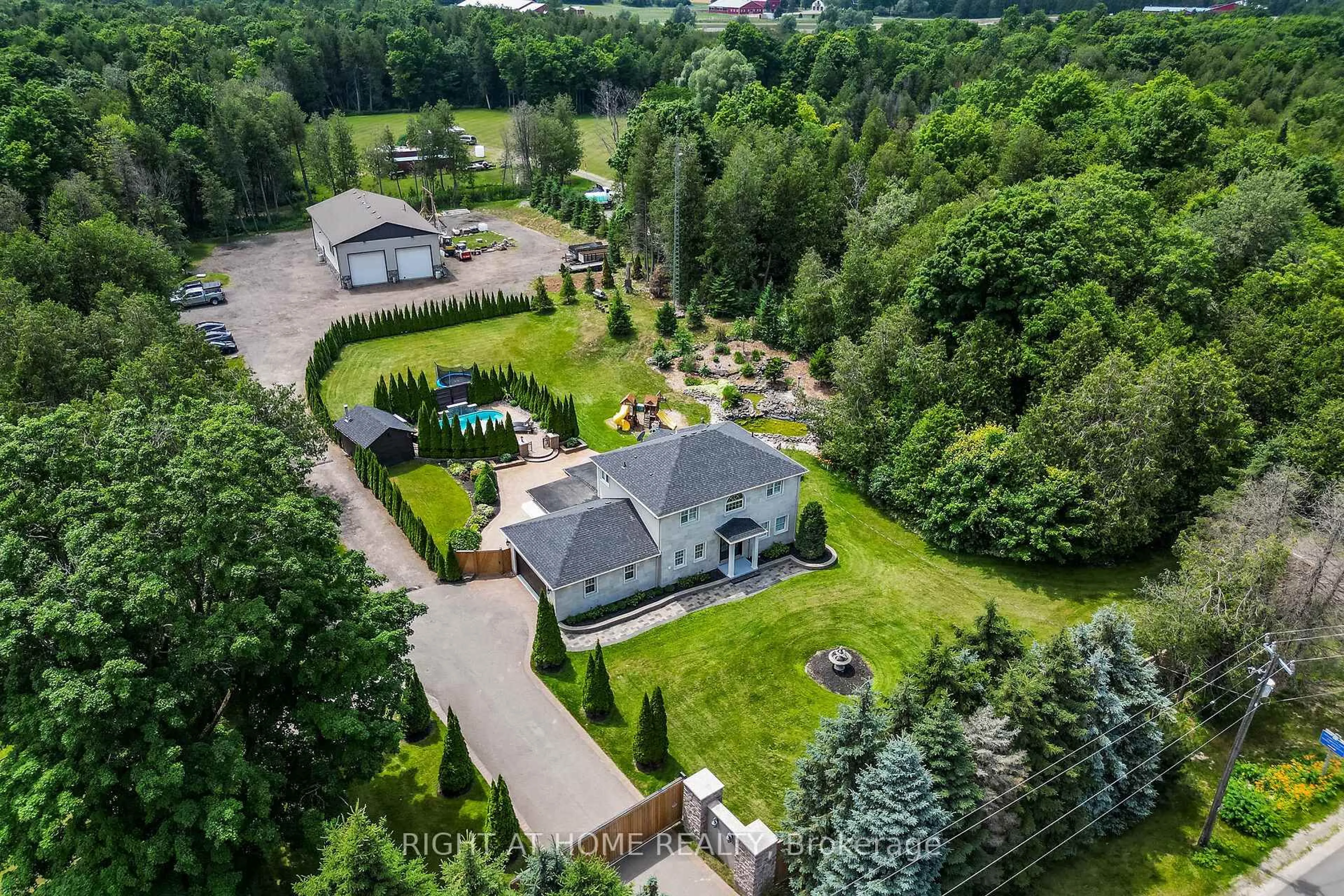 A pic from outside/outdoor area/front of a property/back of a property/a pic from drone, unknown for 13640 Guelph Line, Milton Ontario L0P 1B0