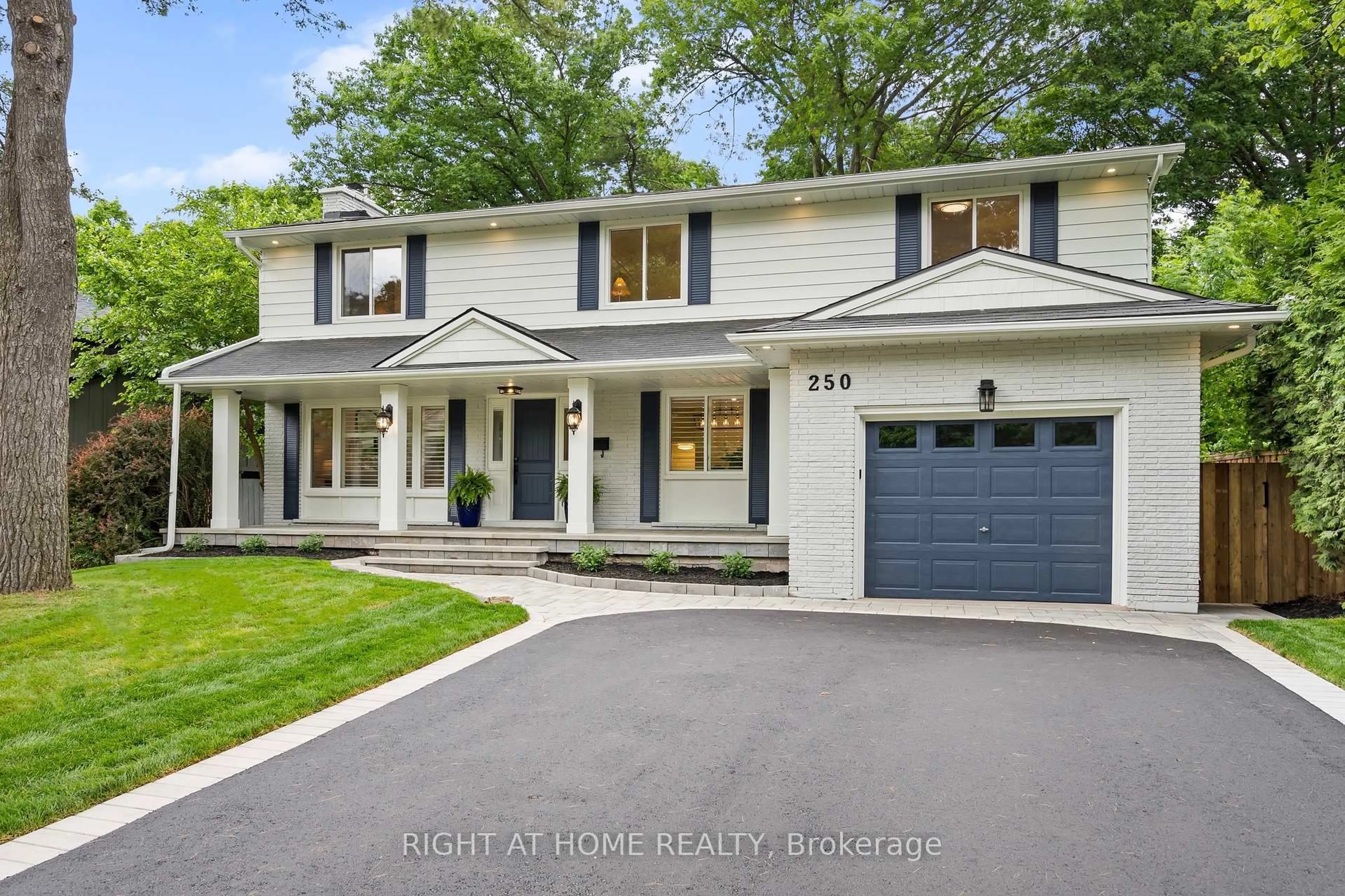 Home with brick exterior material, street for 250 Linwood Cres, Burlington Ontario L7L 4A1