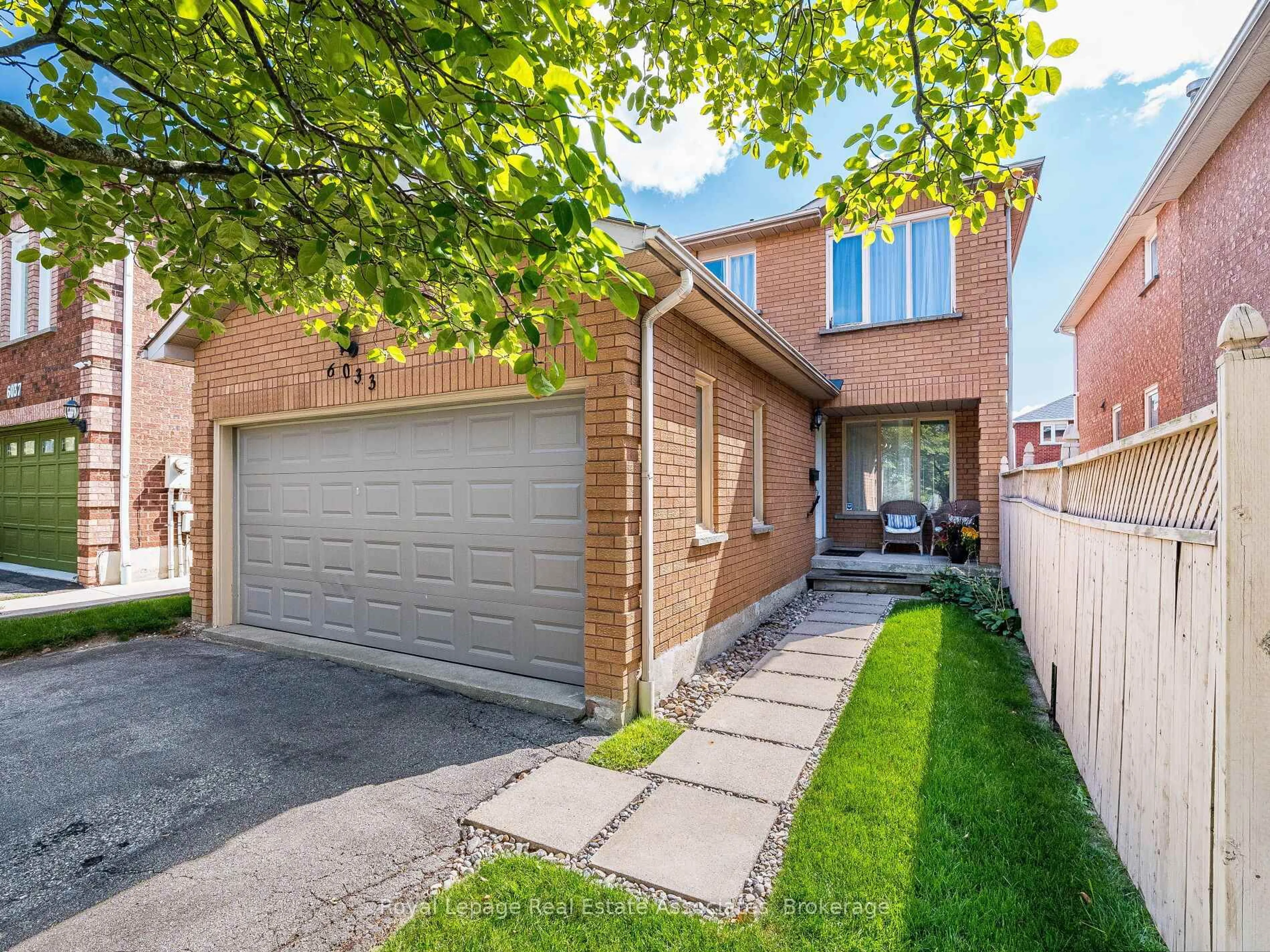 Home with brick exterior material, street for 6033 Duford Dr, Mississauga Ontario L5V 1A8