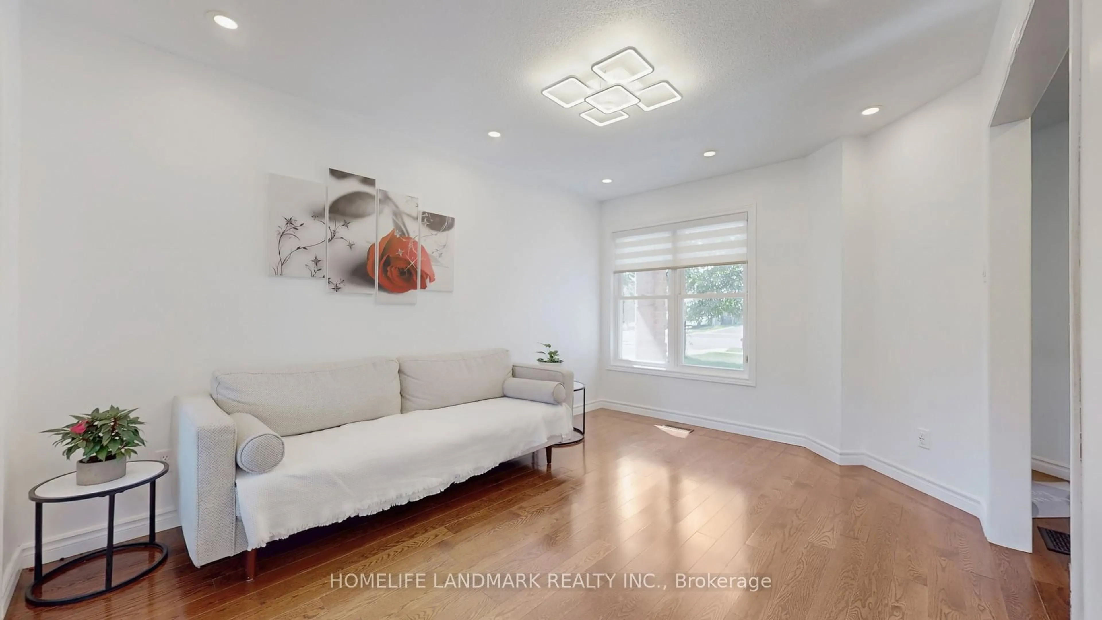 A pic of a room for 373 Kingsbridge Garden Circ, Mississauga Ontario L5R 1K9
