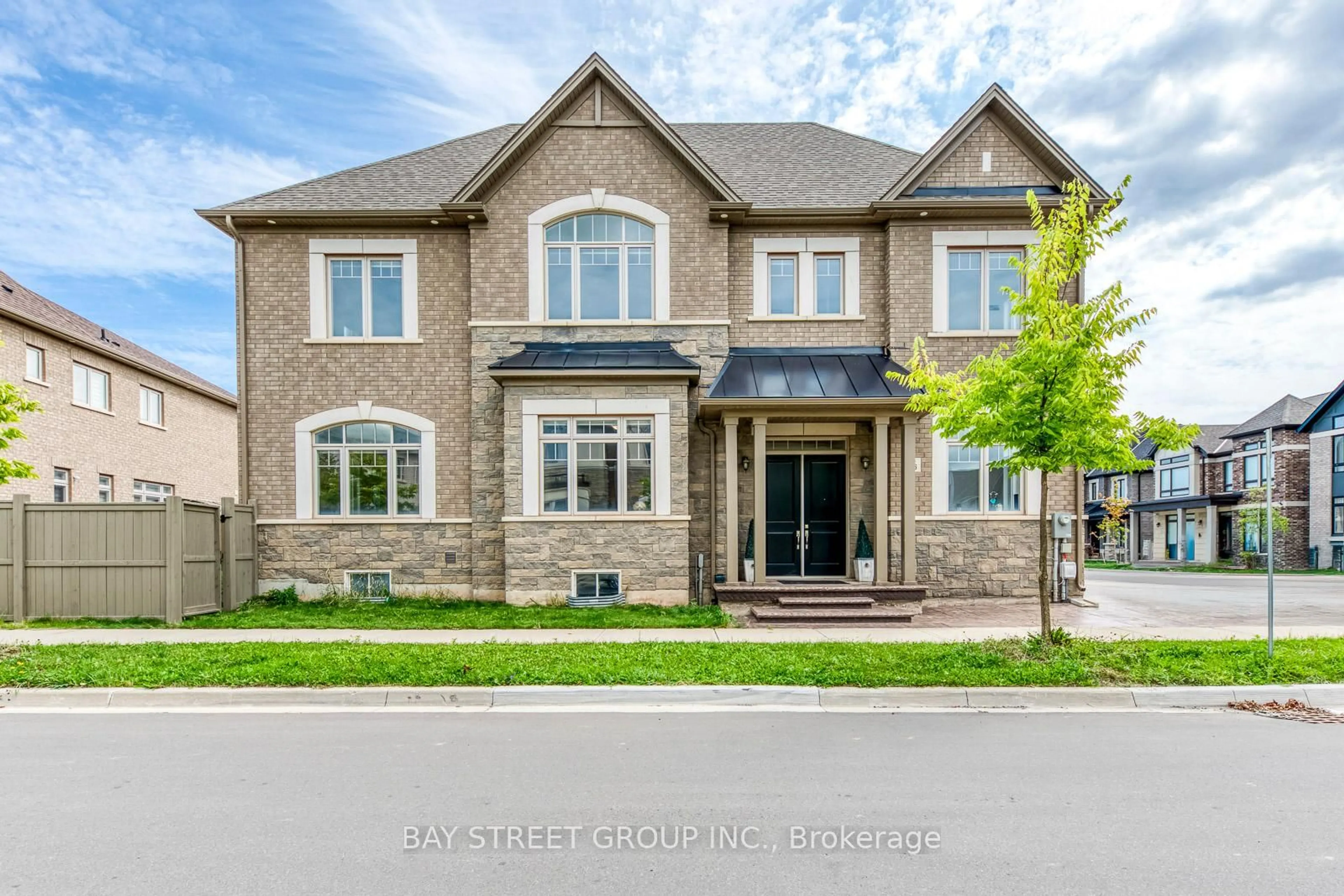 Home with brick exterior material, street for 26 Merlin St, Oakville Ontario L6H 0Z3