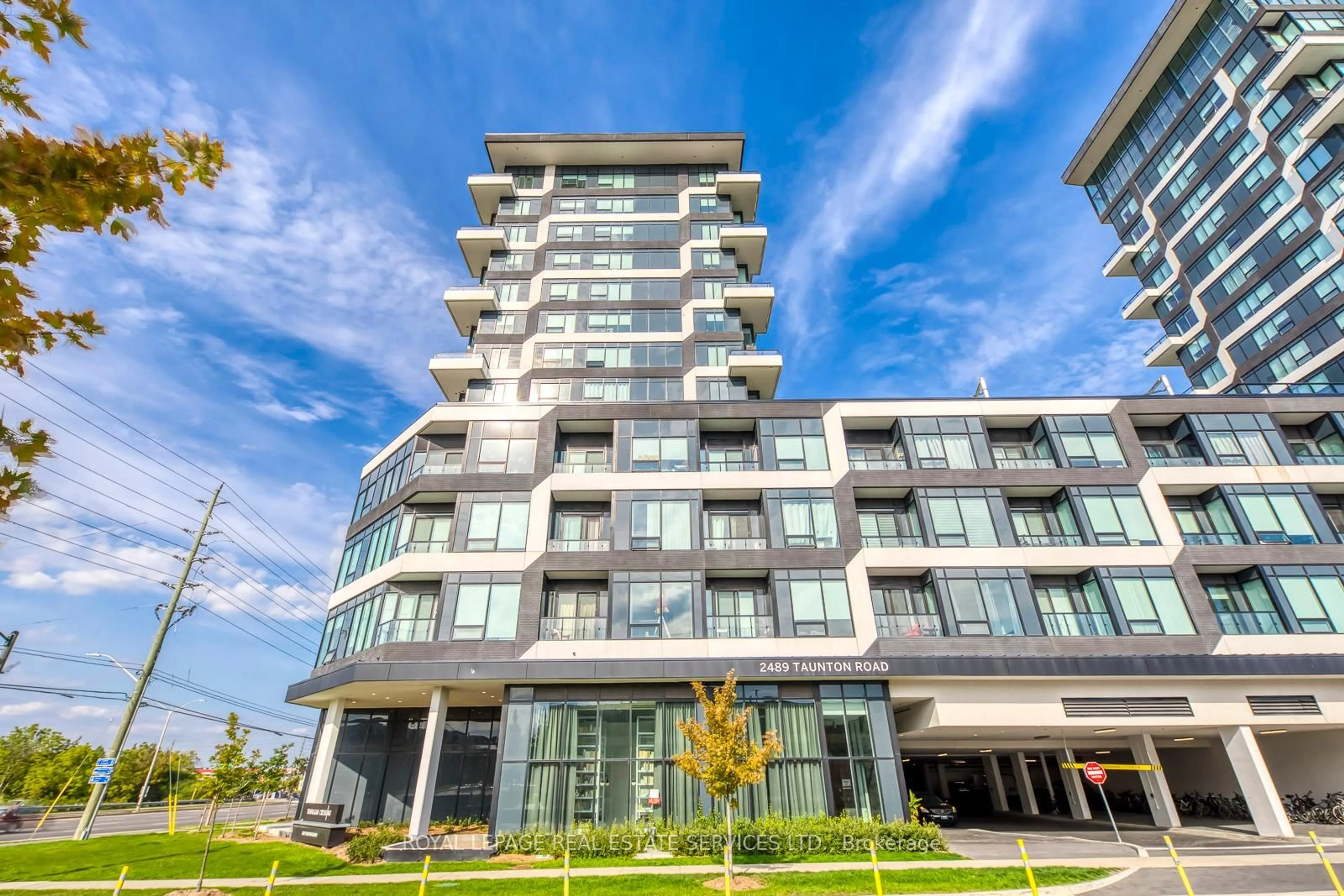 Unknown for 2489 Taunton Dr #1318, Oakville Ontario L6H 3R9