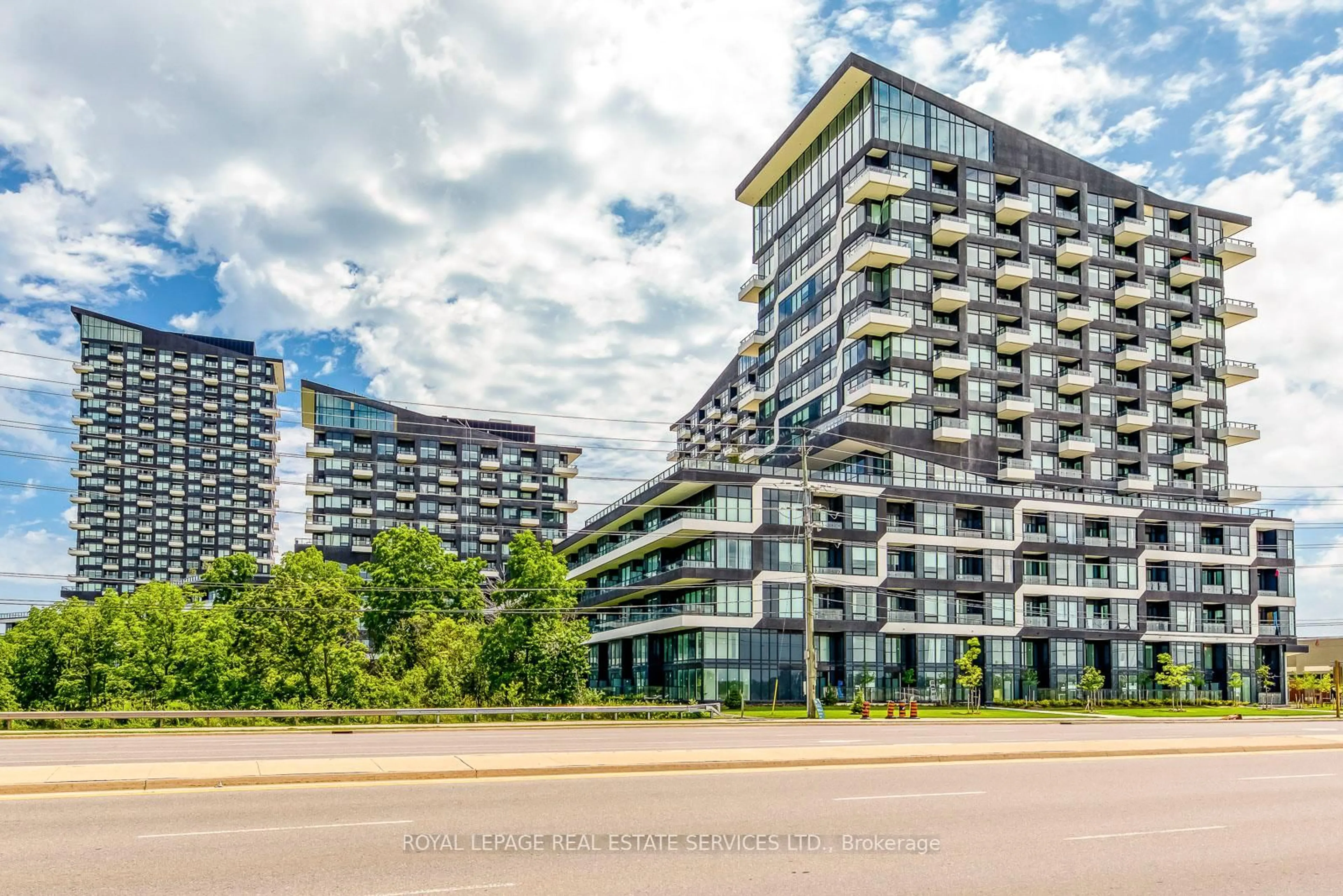 Unknown for 2489 Taunton Dr #1318, Oakville Ontario L6H 3R9