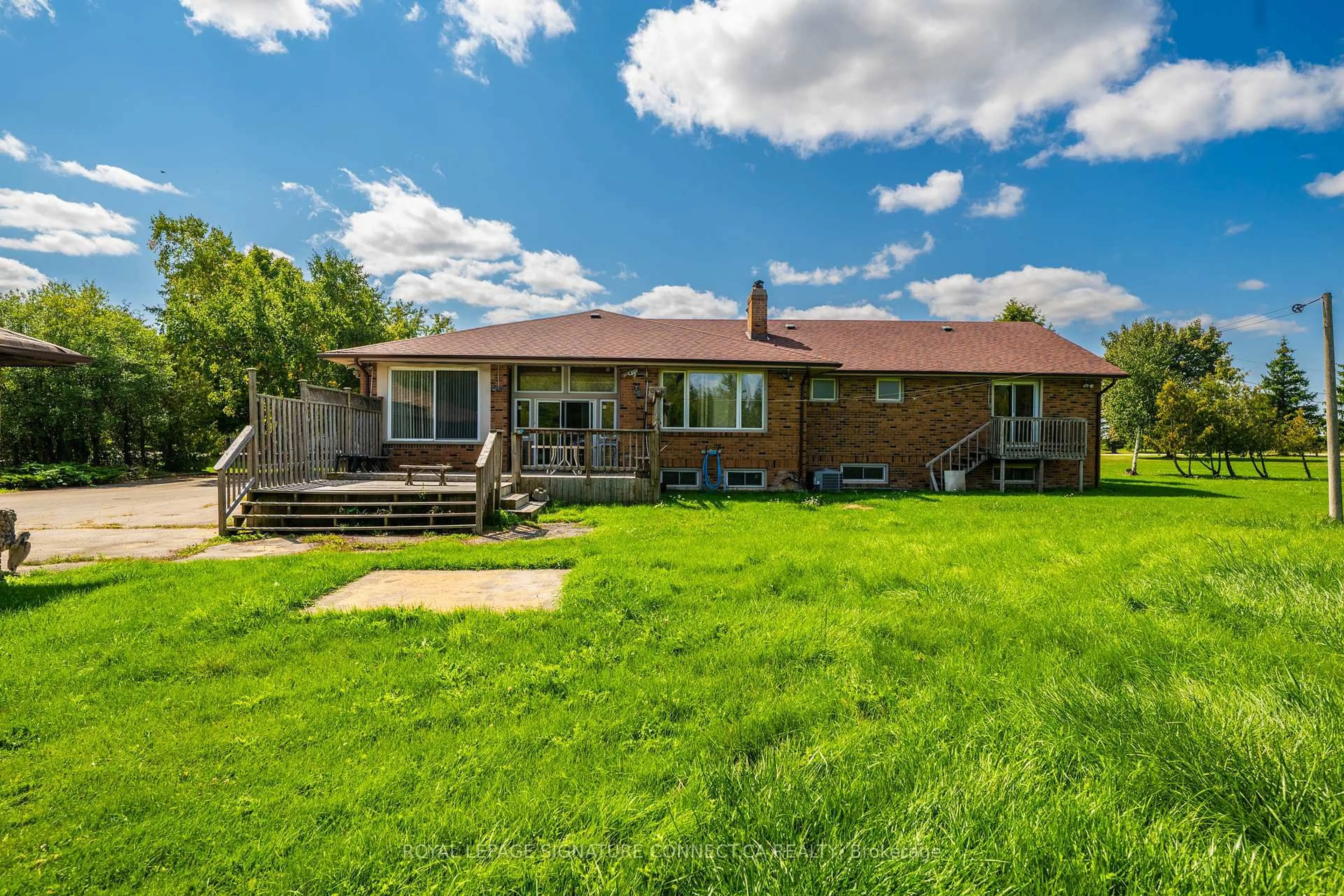 A pic from outside/outdoor area/front of a property/back of a property/a pic from drone, unknown for 11 Julian Dr, Brampton Ontario L6P 0L3