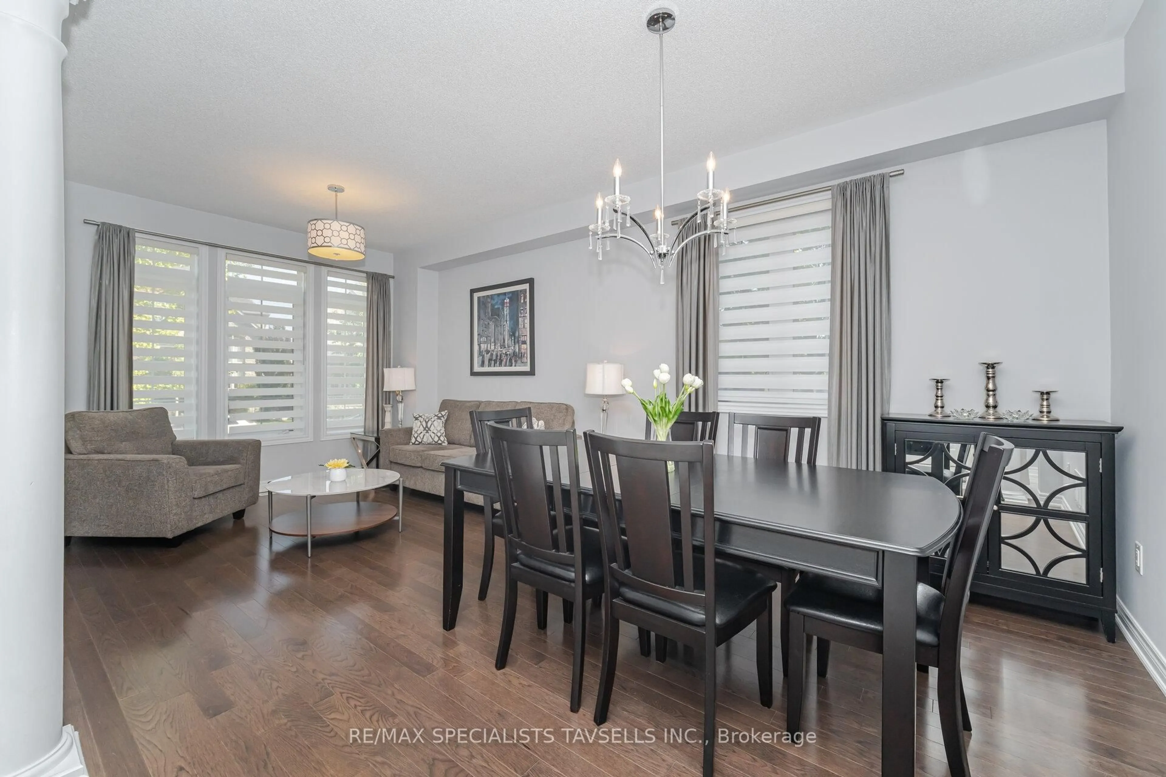 Dining room, wood/laminate floor for 44 Gentle Fox Dr, Caledon Ontario L7C 3S5