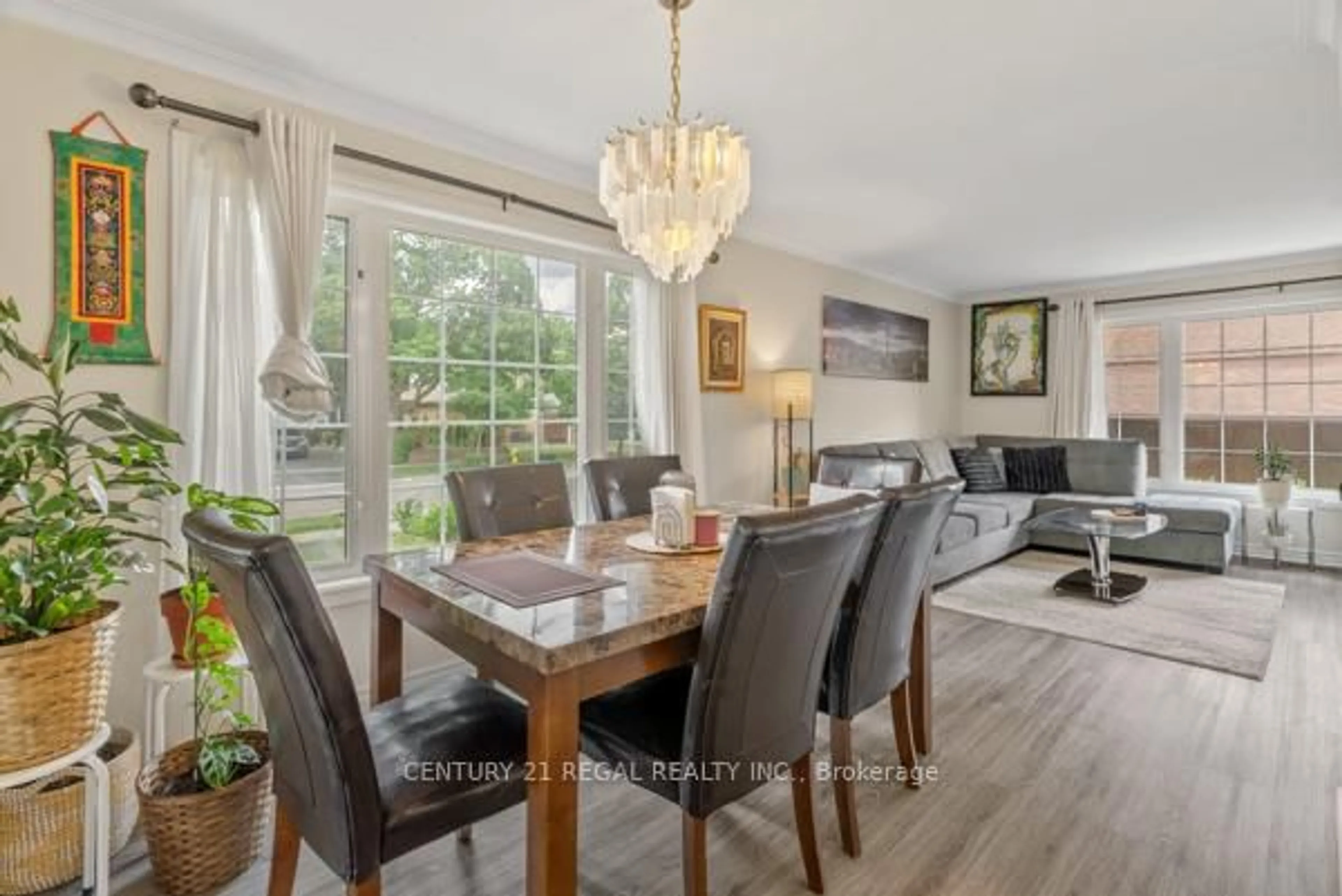 Dining room, wood/laminate floor for 97 Westhampton Dr, Toronto Ontario M9R 1Y1
