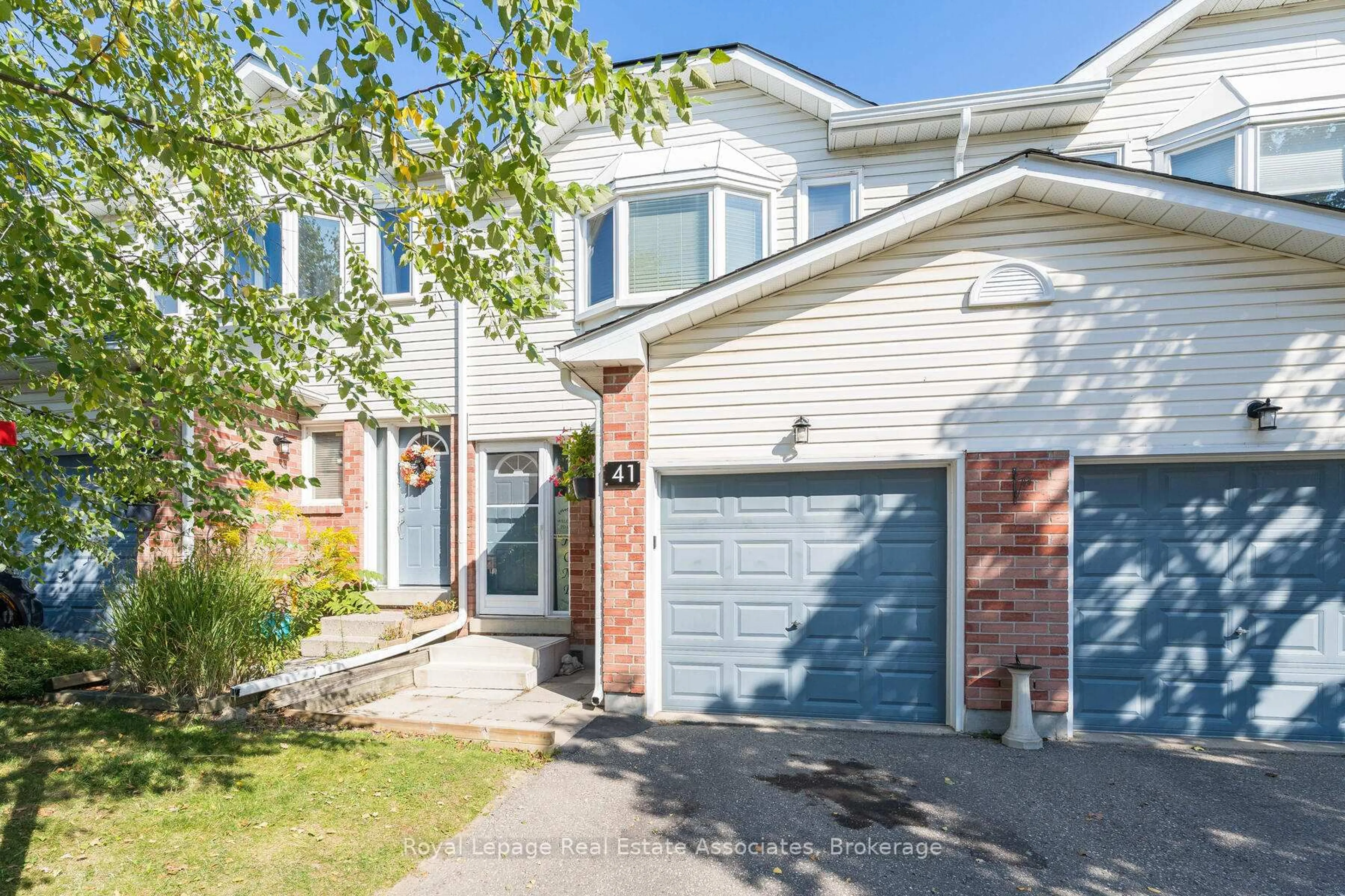 Home with brick exterior material, street for 41 Corey Circ #88, Halton Hills Ontario L7G 5L7
