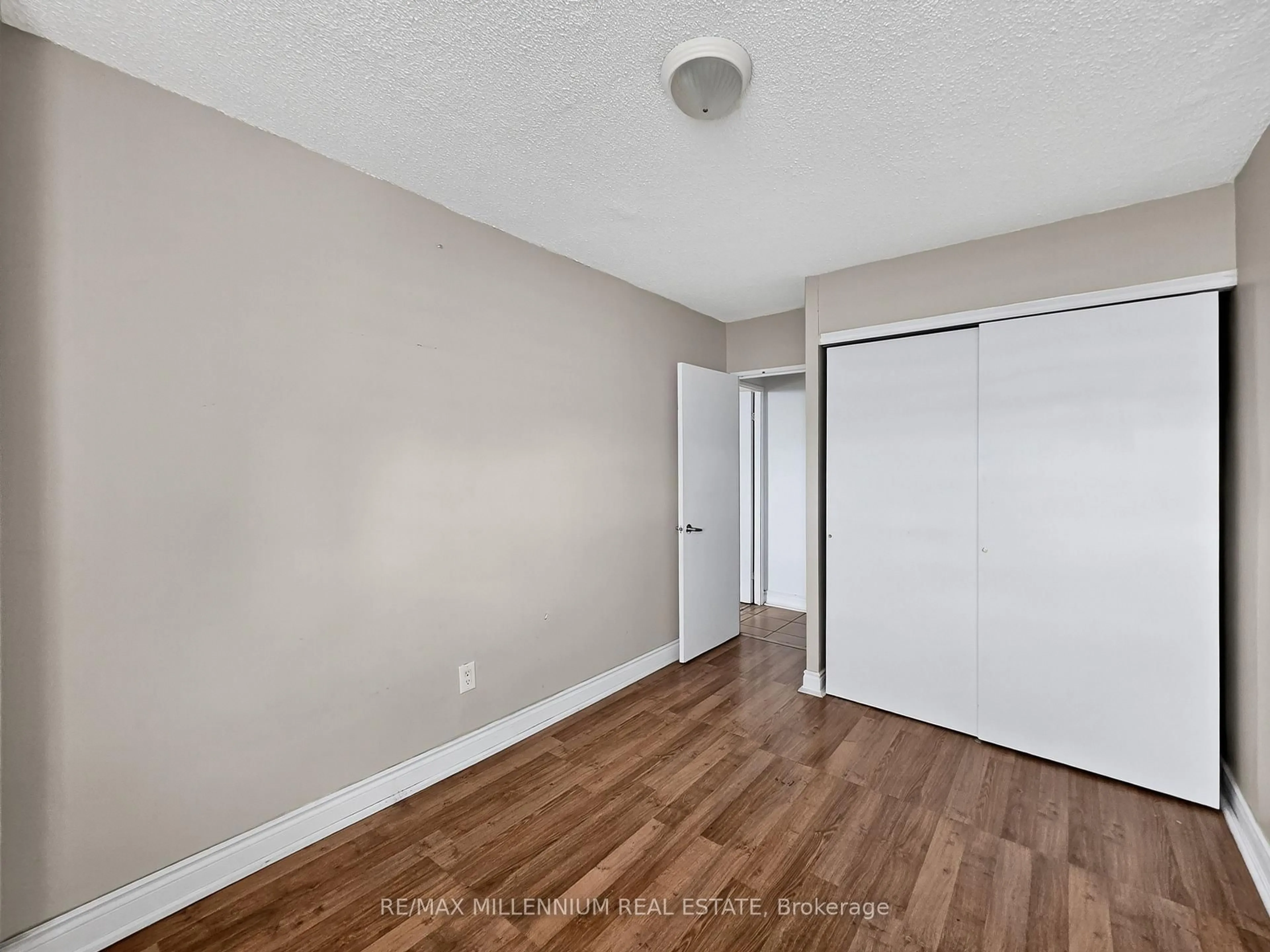 A pic of a room for 2645 Kipling Ave #1811, Toronto Ontario M9V 3S6