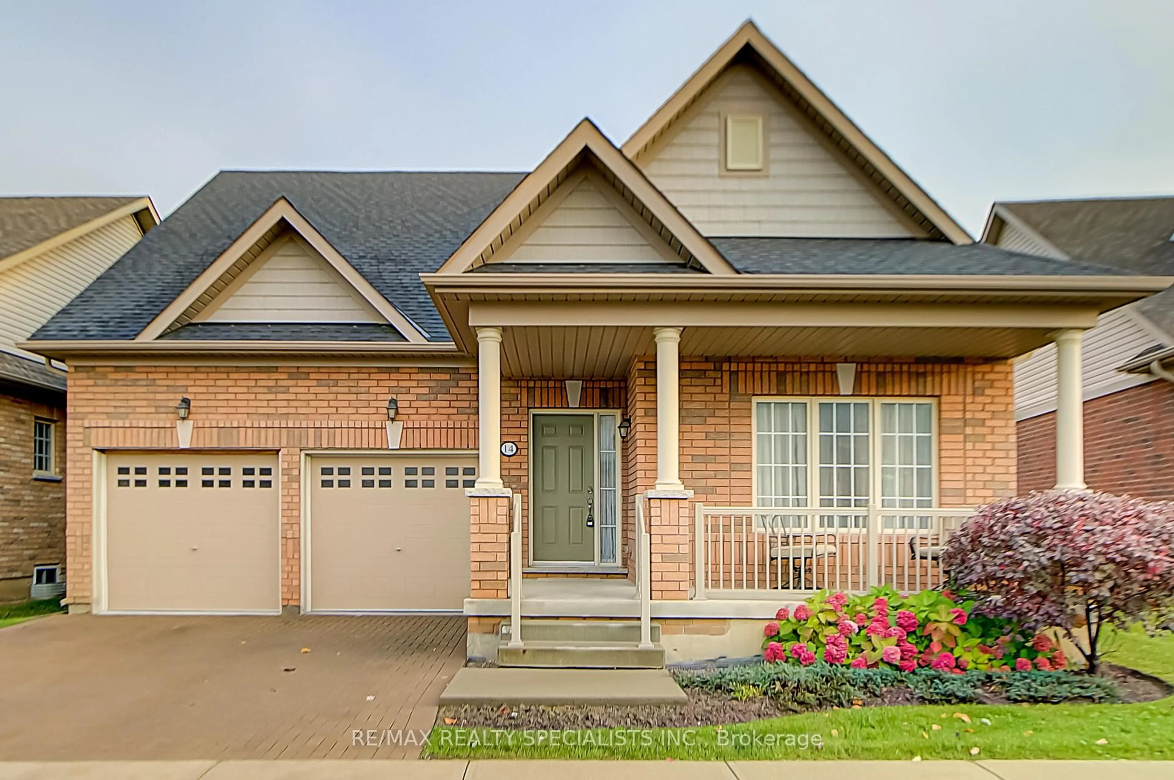 Home with brick exterior material, street for 14 Alamode Rd, Brampton Ontario L6R 3Z8