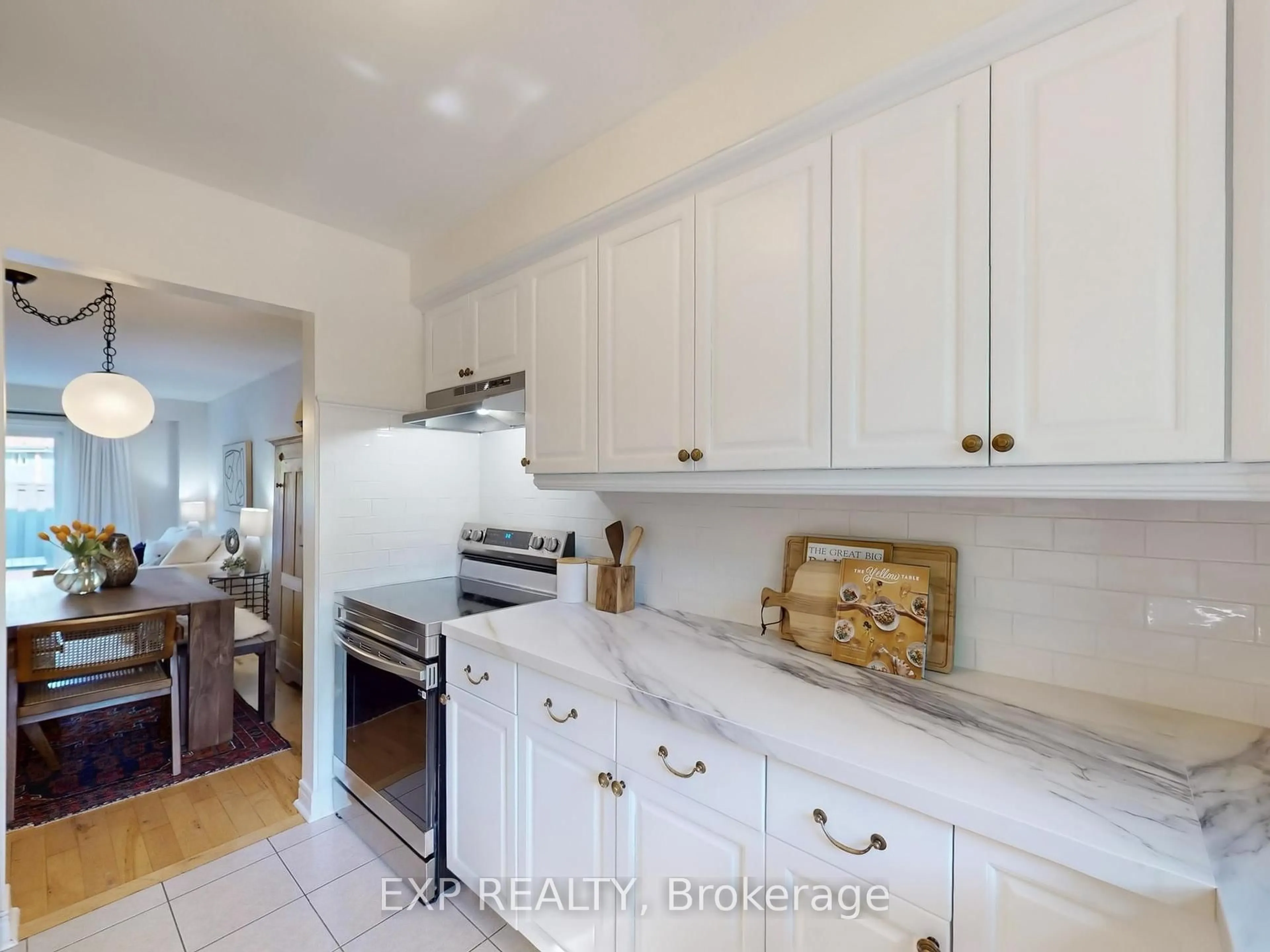 Unknown for 6699 Falconer Dr #28, Mississauga Ontario L5N 2E3