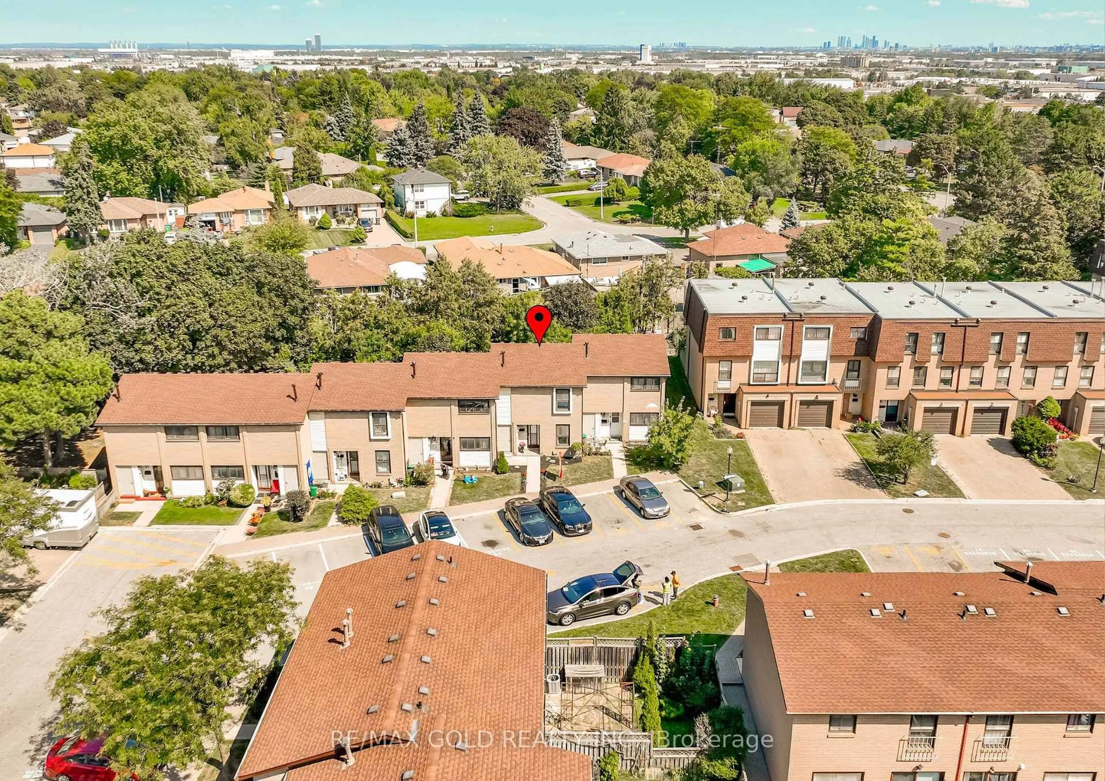 A pic from outside/outdoor area/front of a property/back of a property/a pic from drone, city buildings view from balcony for 46 Dearbourne Blvd #61, Brampton Ontario L6T 1J7