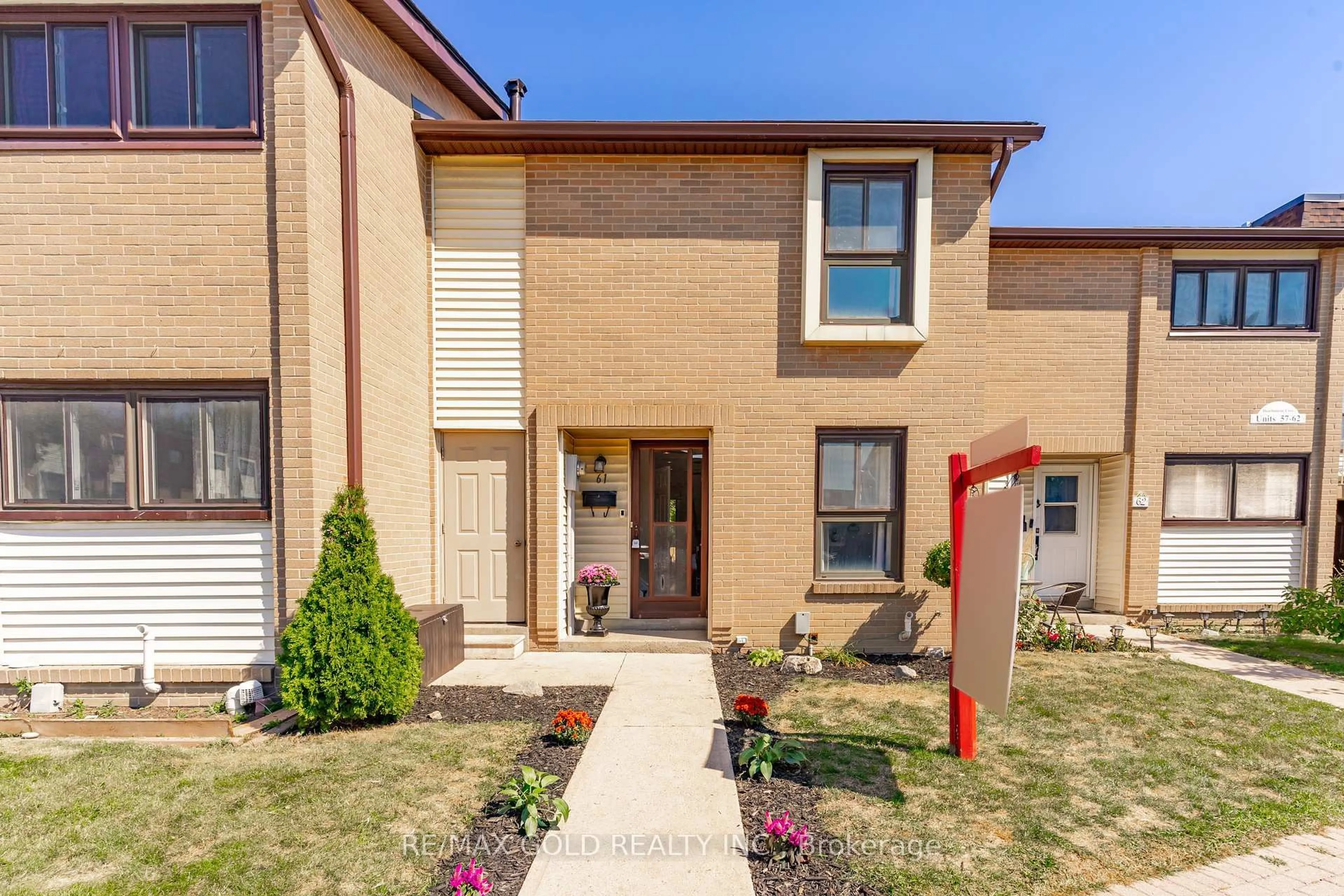 Home with brick exterior material, street for 46 Dearbourne Blvd #61, Brampton Ontario L6T 1J7