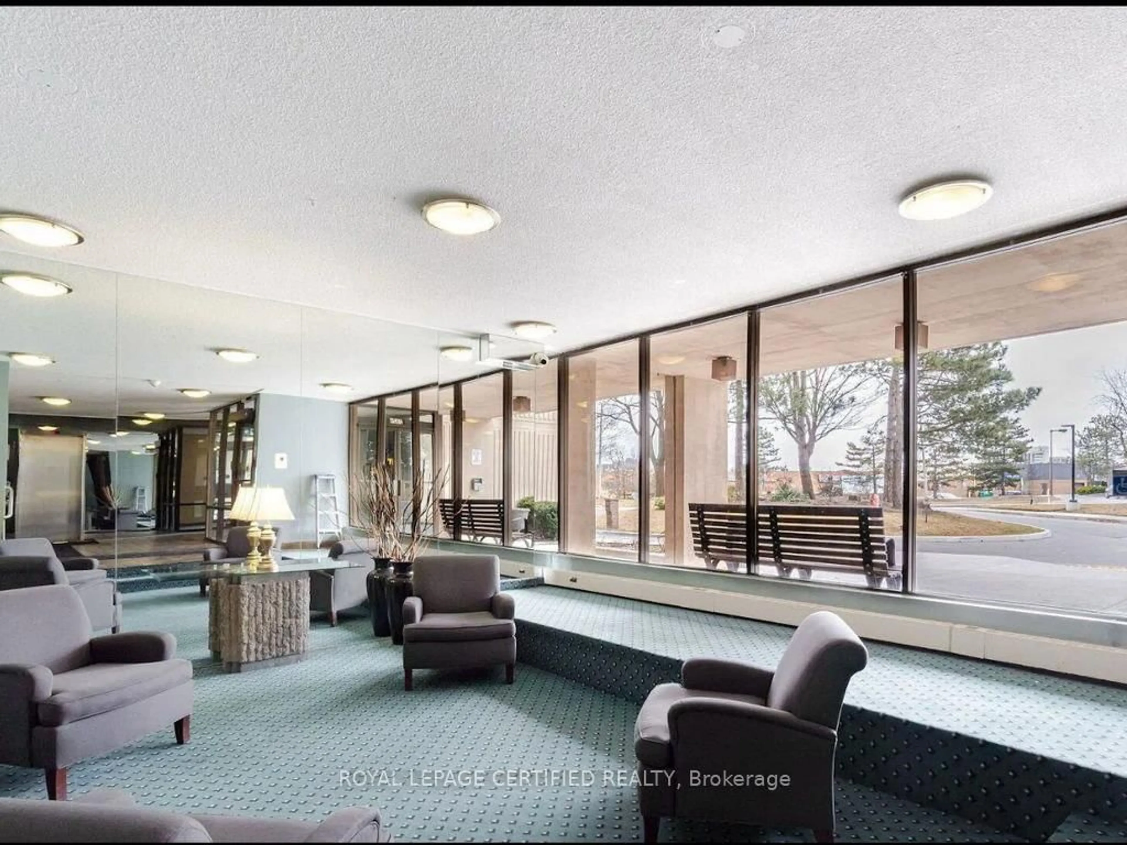 Lobby for 2929 Aquitaine Ave #1209, Mississauga Ontario L5N 2C7