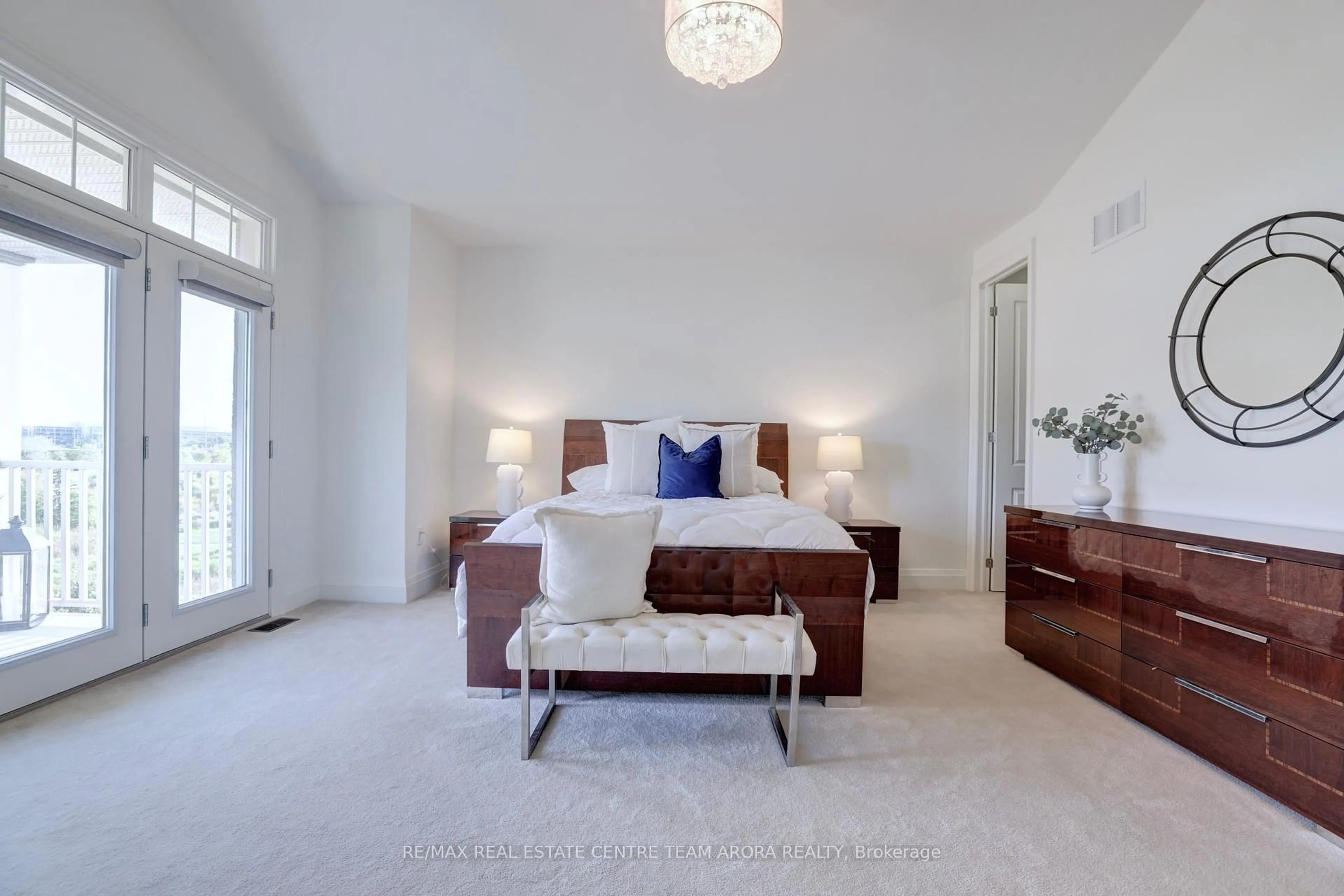 A pic of a room for 150 Coastline Dr, Brampton Ontario L6Y 0S2