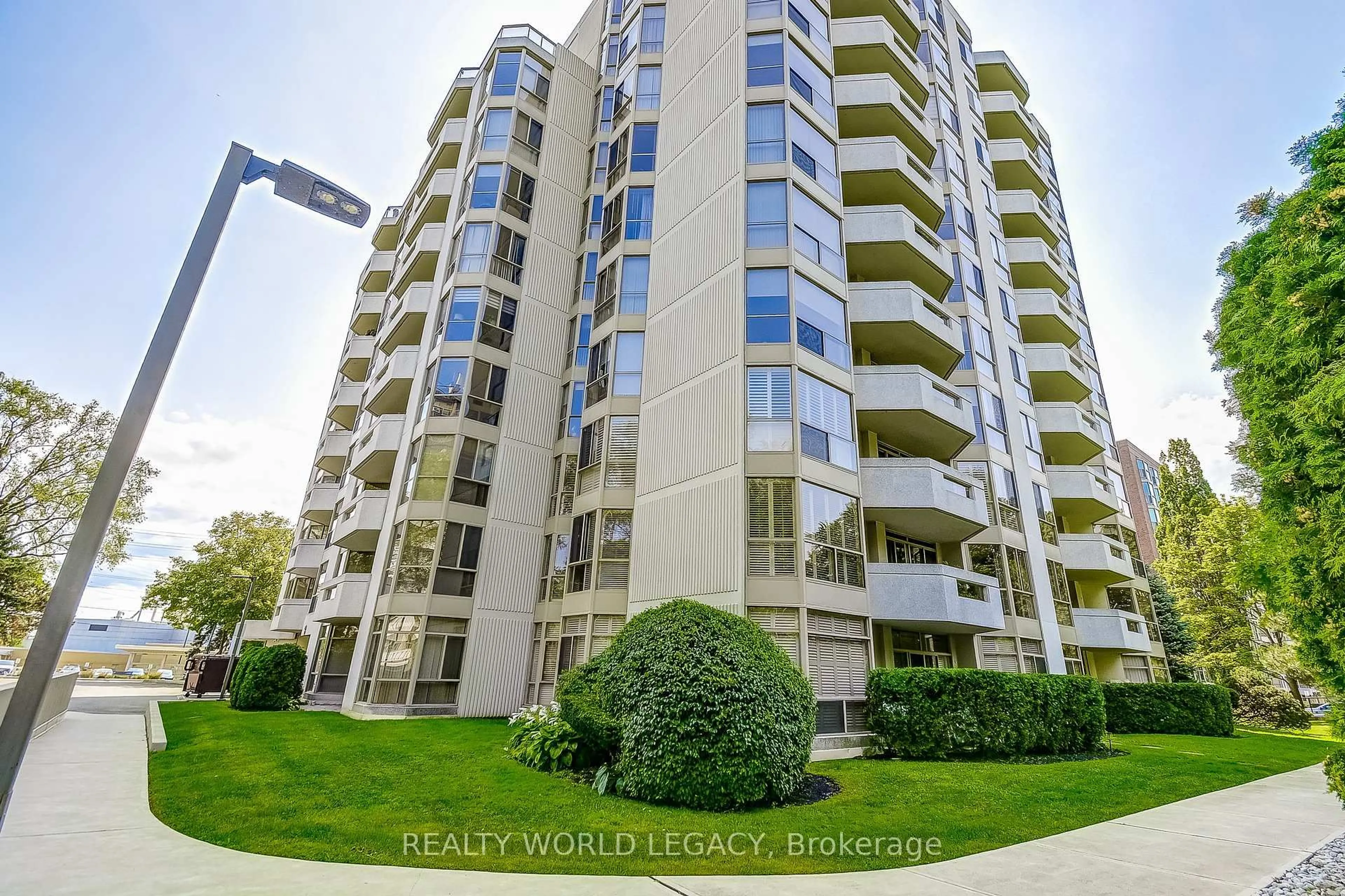 Unknown for 1237 North Shore Blvd #906, Burlington Ontario L7S 2H8
