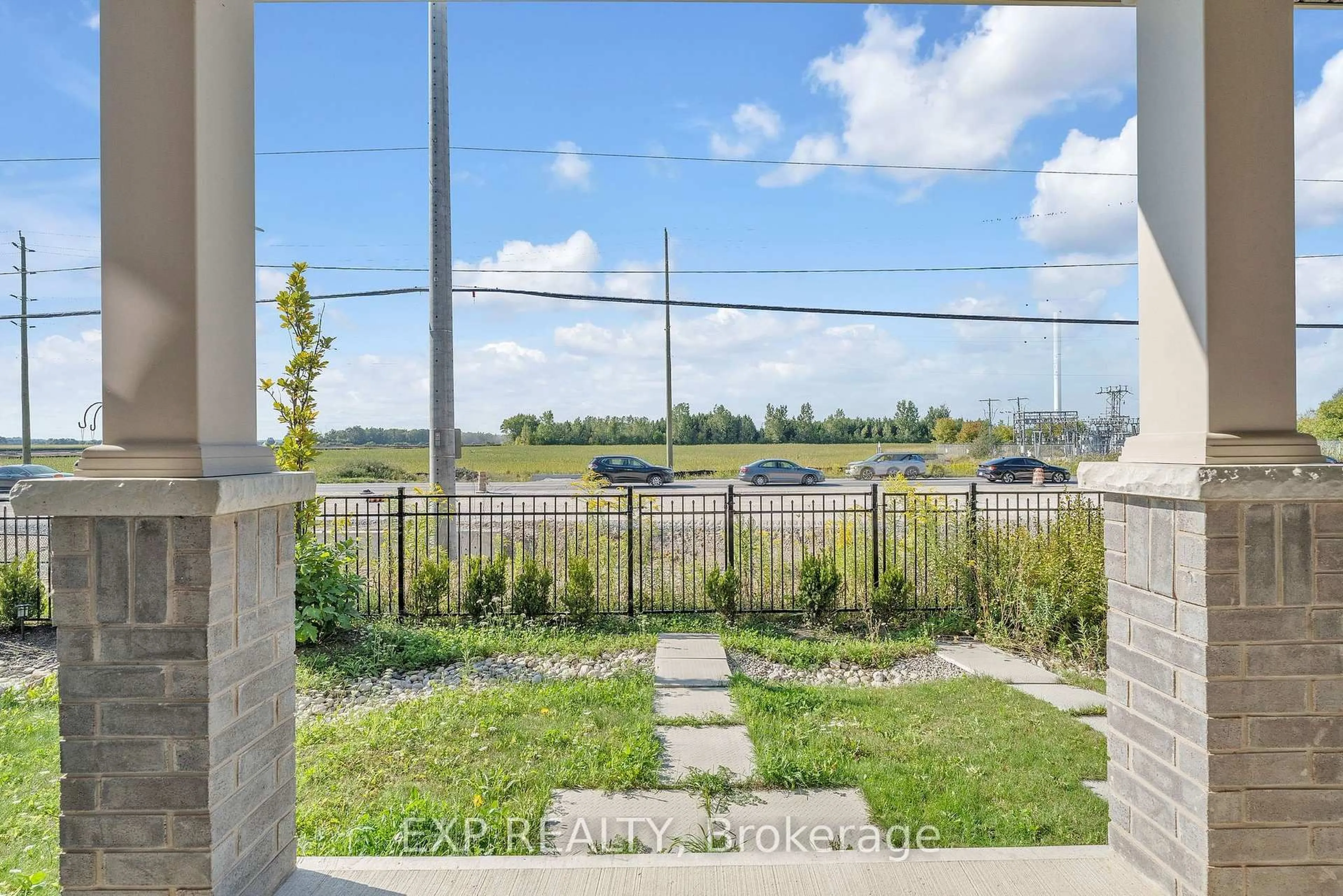 Patio, water/lake/river/ocean view for 96 Fruitvale Circ, Brampton Ontario M2N 6K8