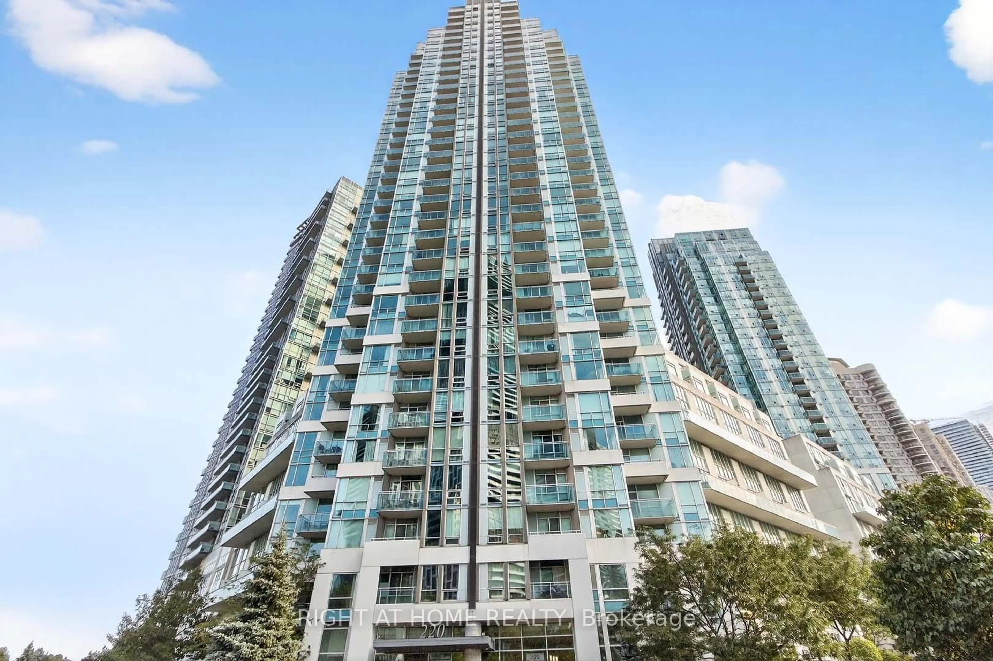 Unknown for 220 Burnhamthorpe Rd #717, Mississauga Ontario L5B 4N4