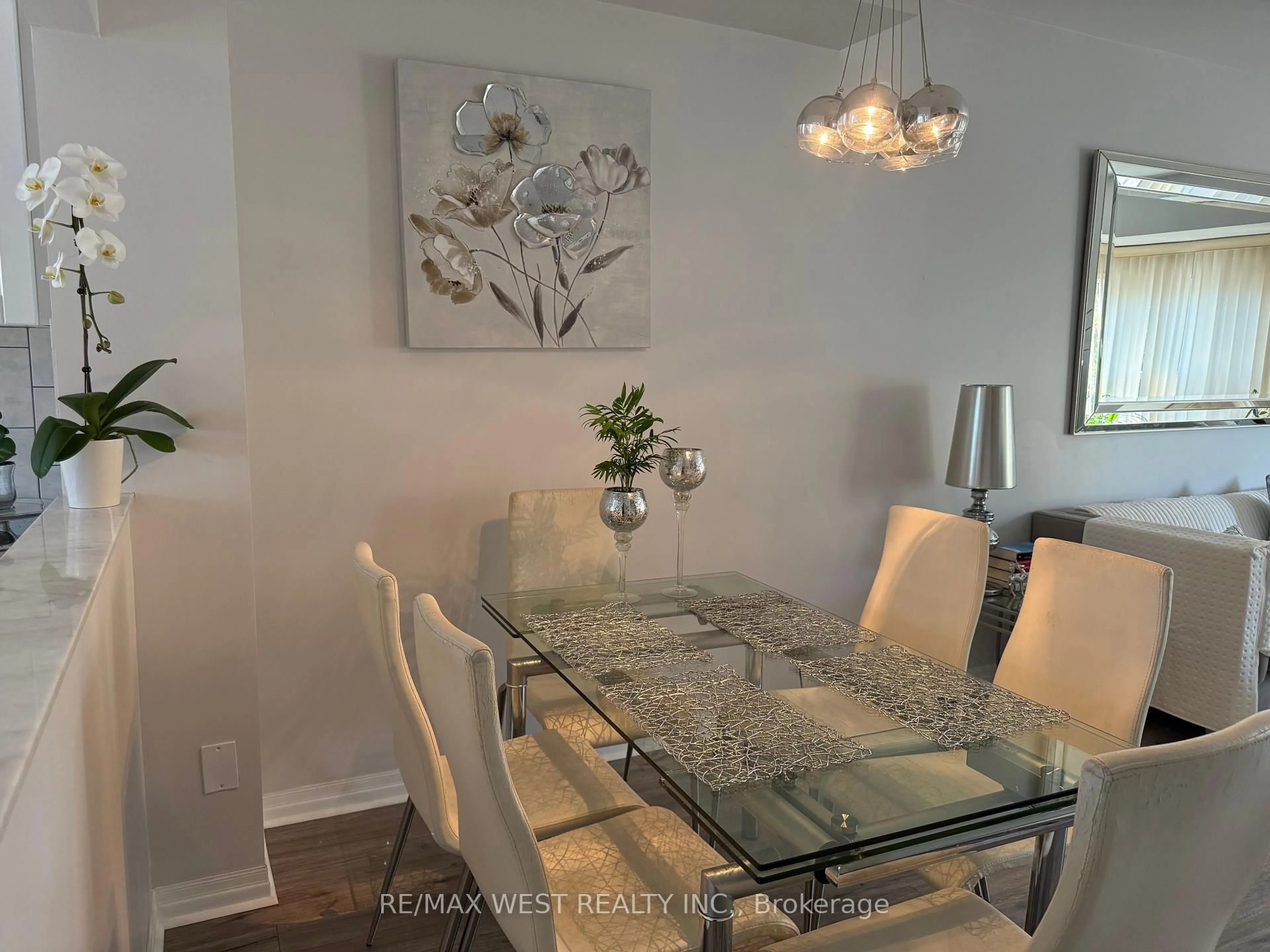 Dining room, unknown for 630 Evans Ave #22, Toronto Ontario M8W 2W6