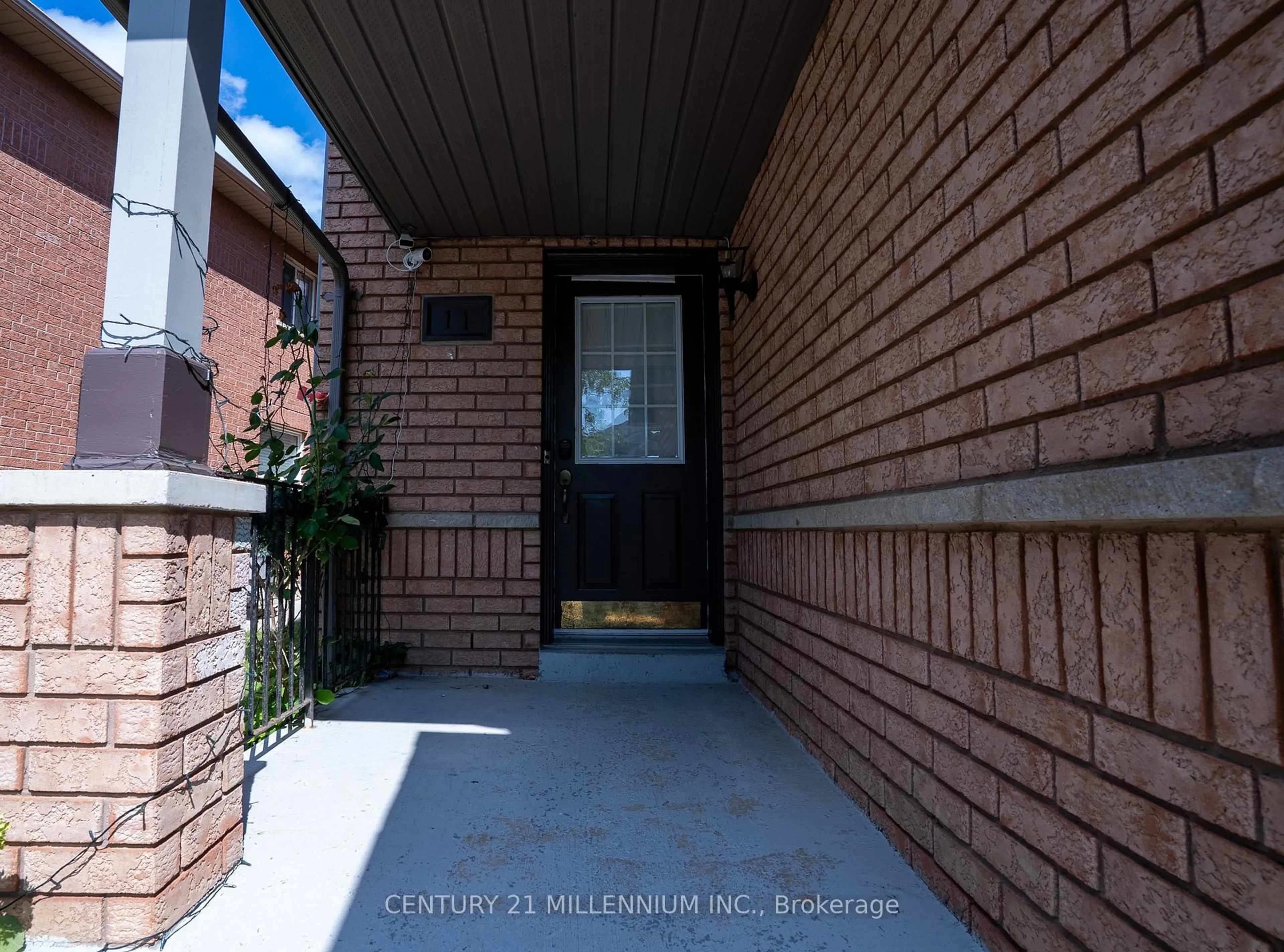 Unknown for 11 Blairwood Crt, Brampton Ontario L6P 1B5