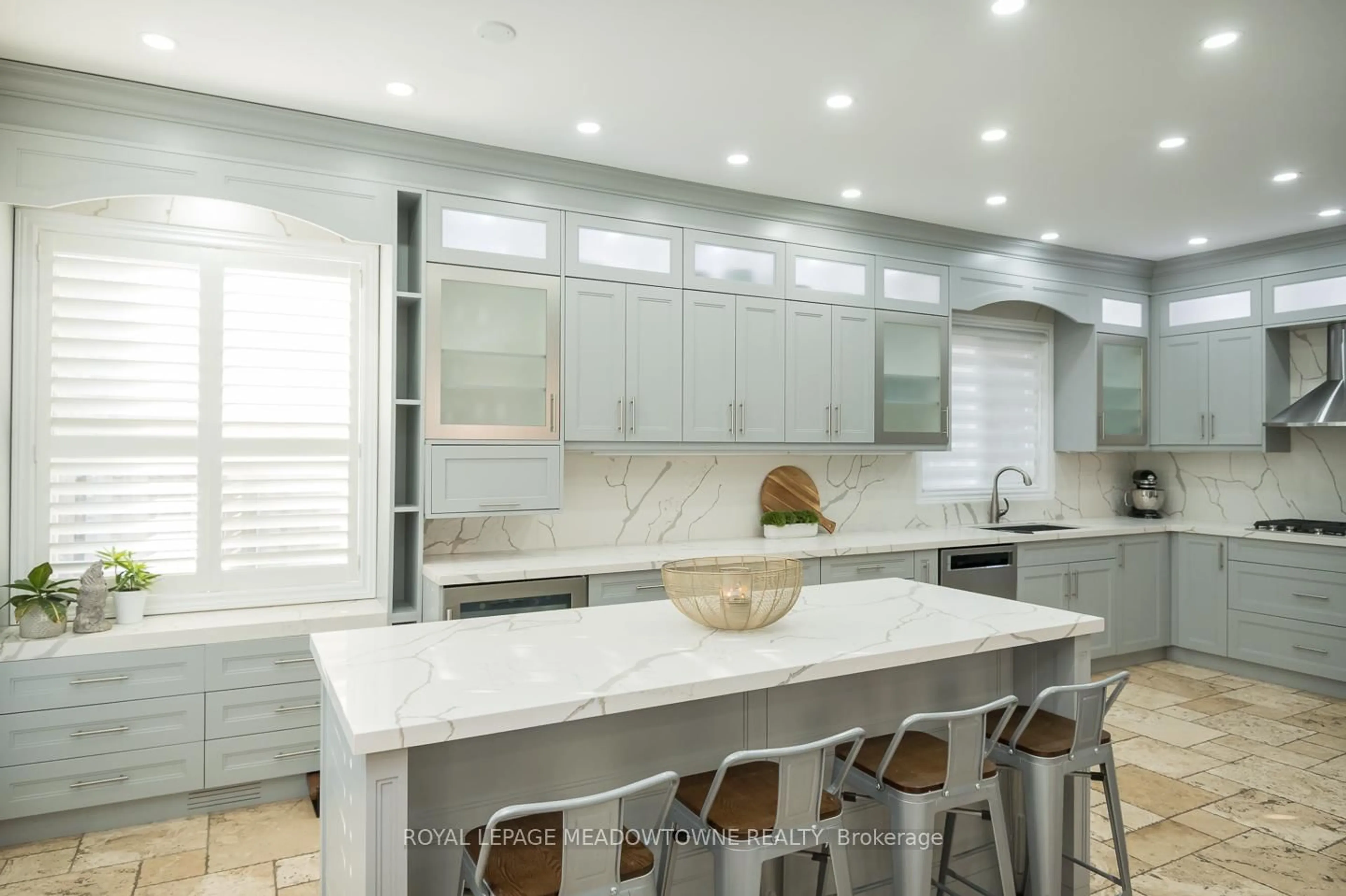 Contemporary kitchen, ceramic/tile floor for 371 Alexander Cres, Milton Ontario L9T 6K7