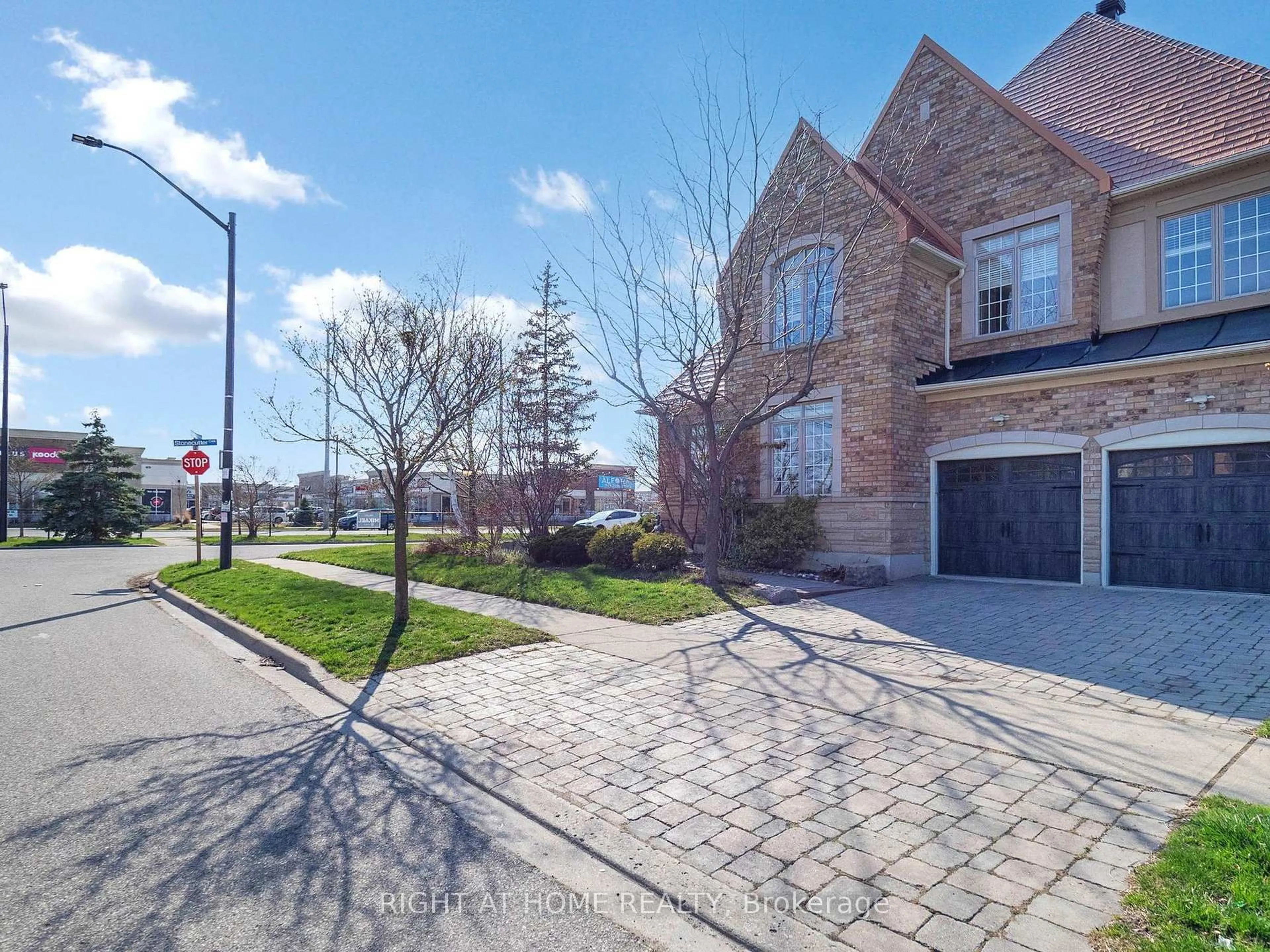 Home with brick exterior material, street for 3585 Stonecutter Cres, Mississauga Ontario L5M 7N7
