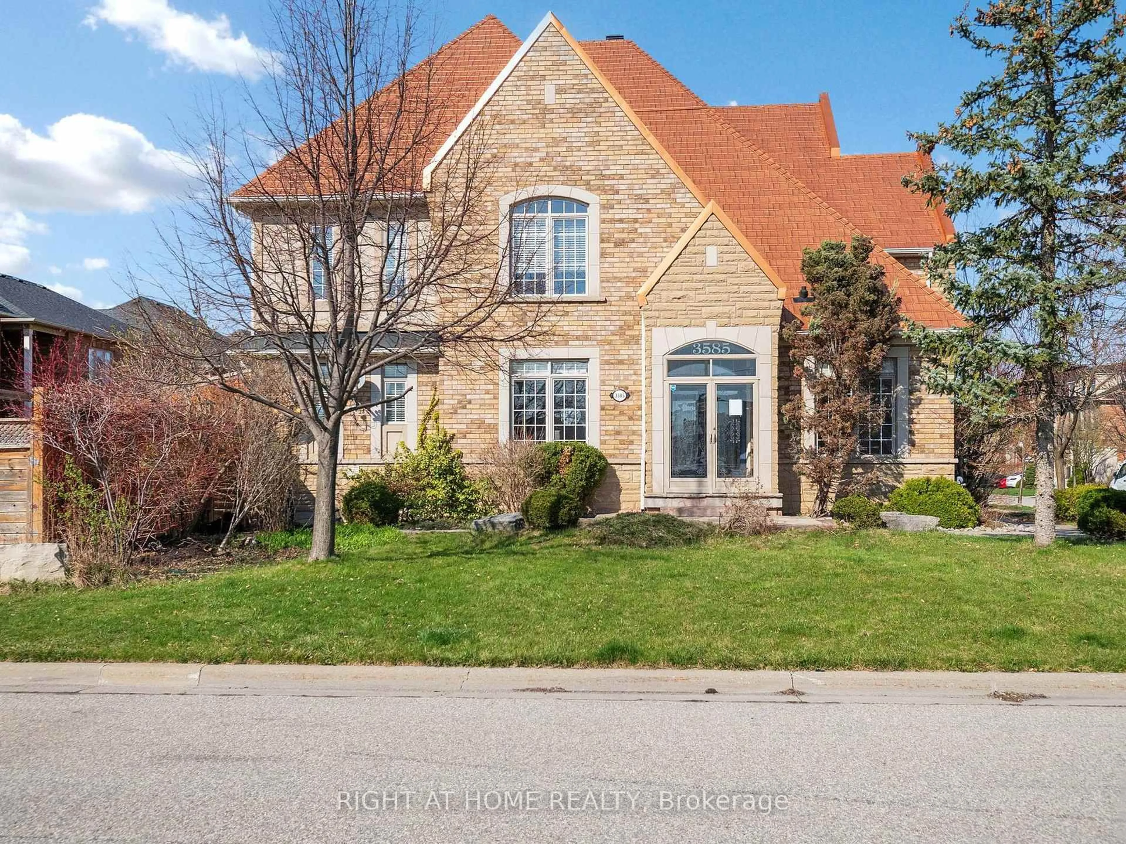 Home with brick exterior material, street for 3585 Stonecutter Cres, Mississauga Ontario L5M 7N7