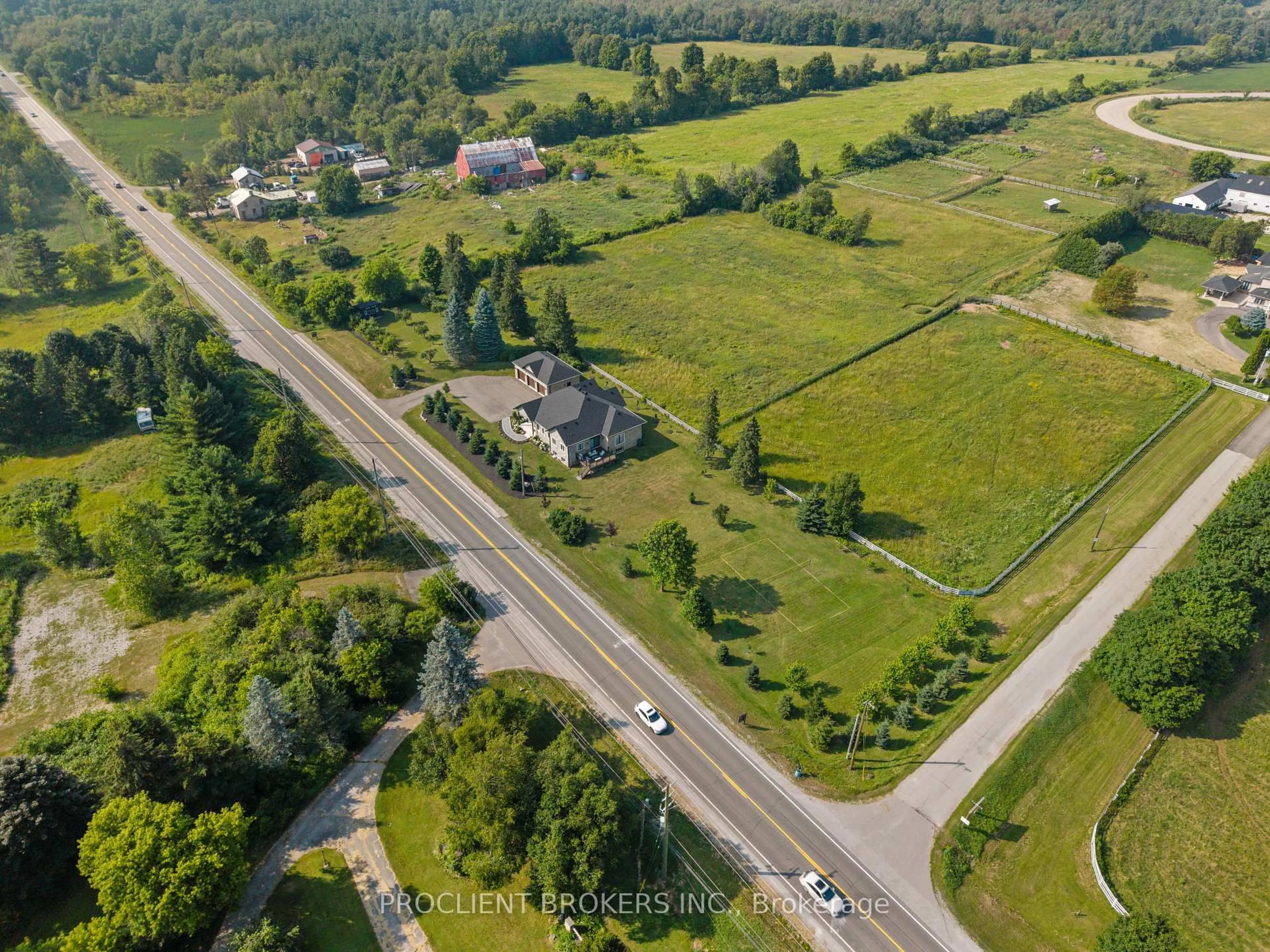 A pic from outside/outdoor area/front of a property/back of a property/a pic from drone, street for 10223 Guelph Line, Milton Ontario L0P 1B0