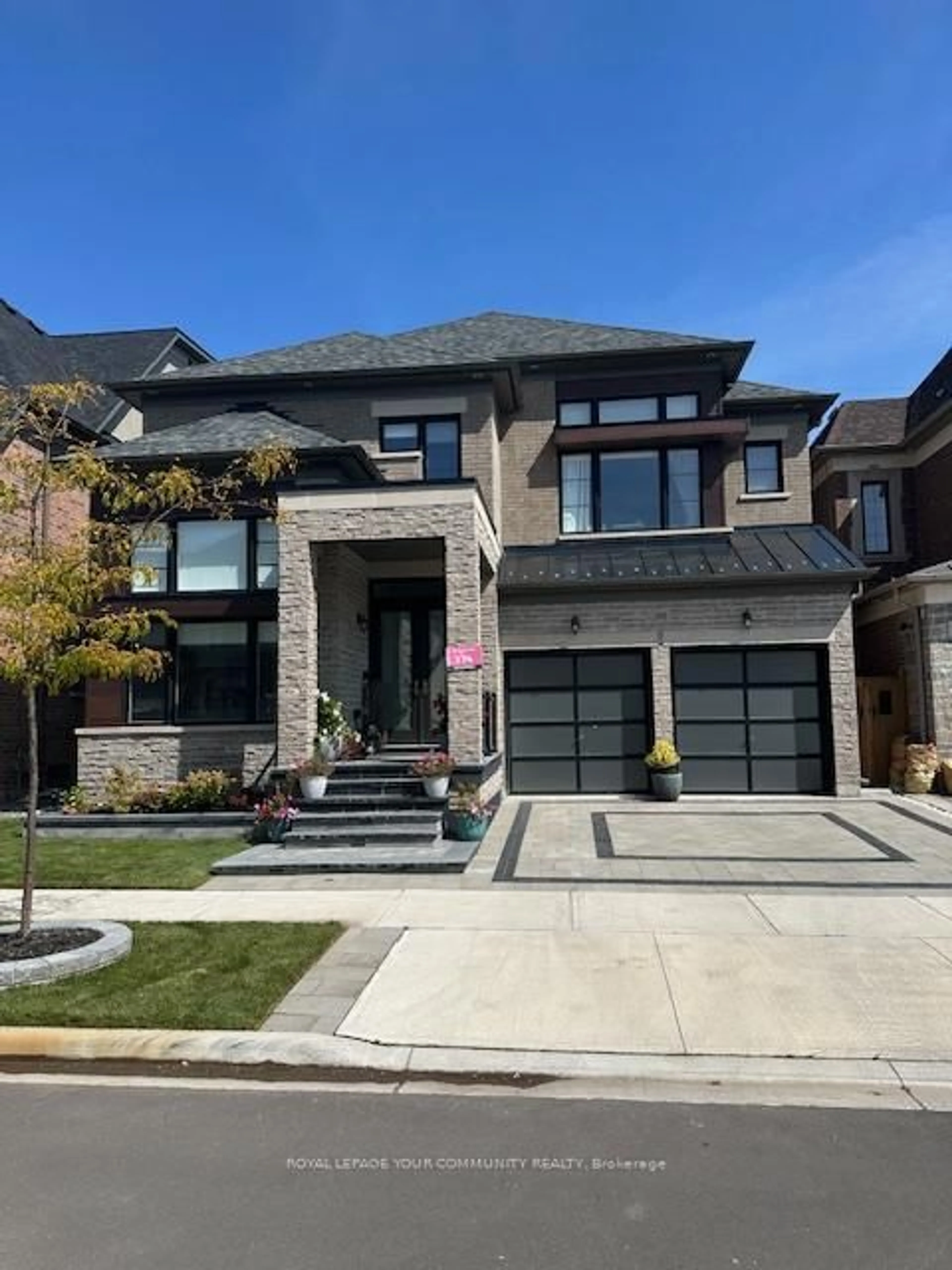 Home with brick exterior material, street for 2401 Irene Cres, Oakville Ontario L6M 5M5