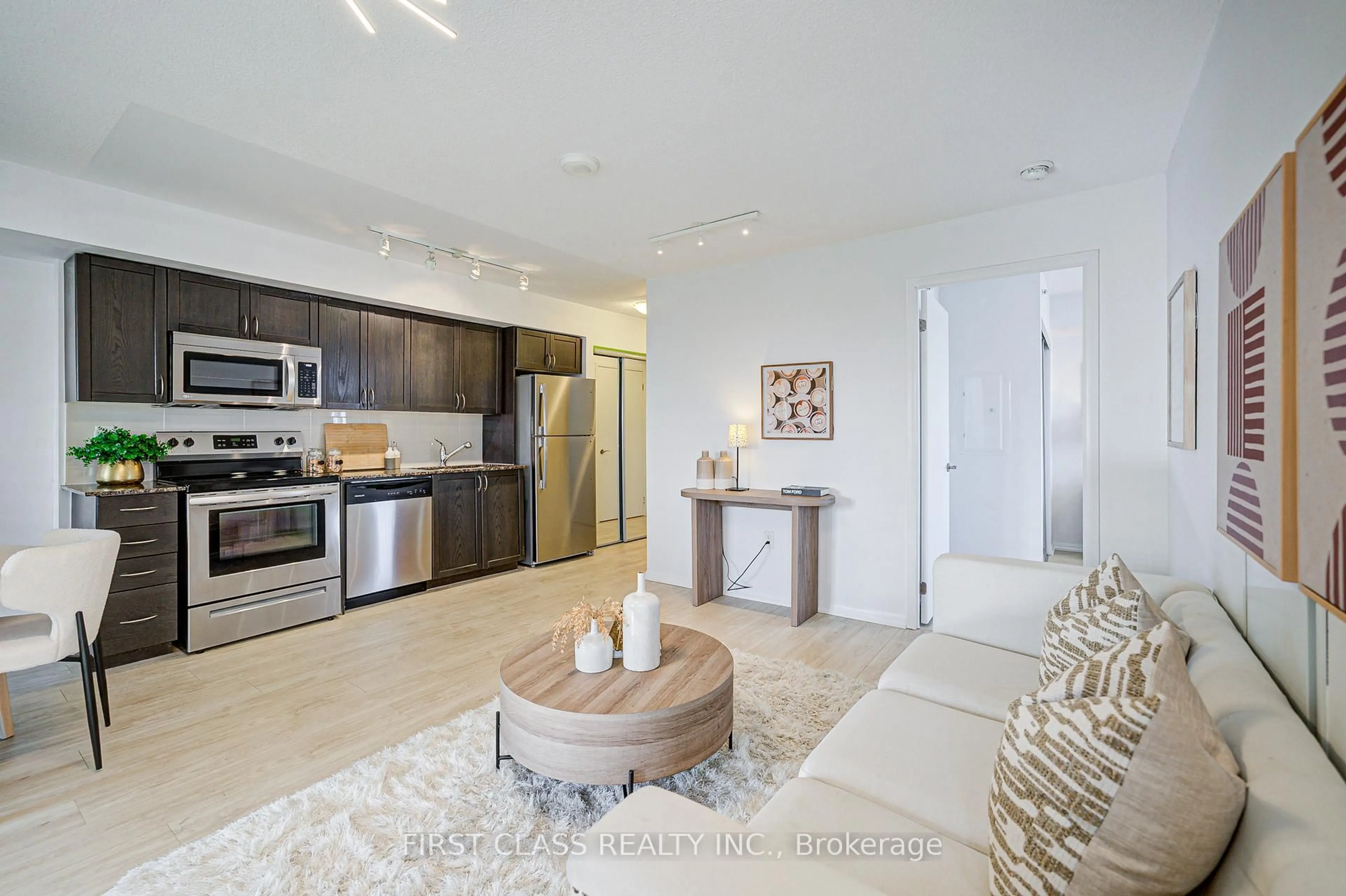 Unknown for 3091 Dufferin St #526, Toronto Ontario M6A 2S7
