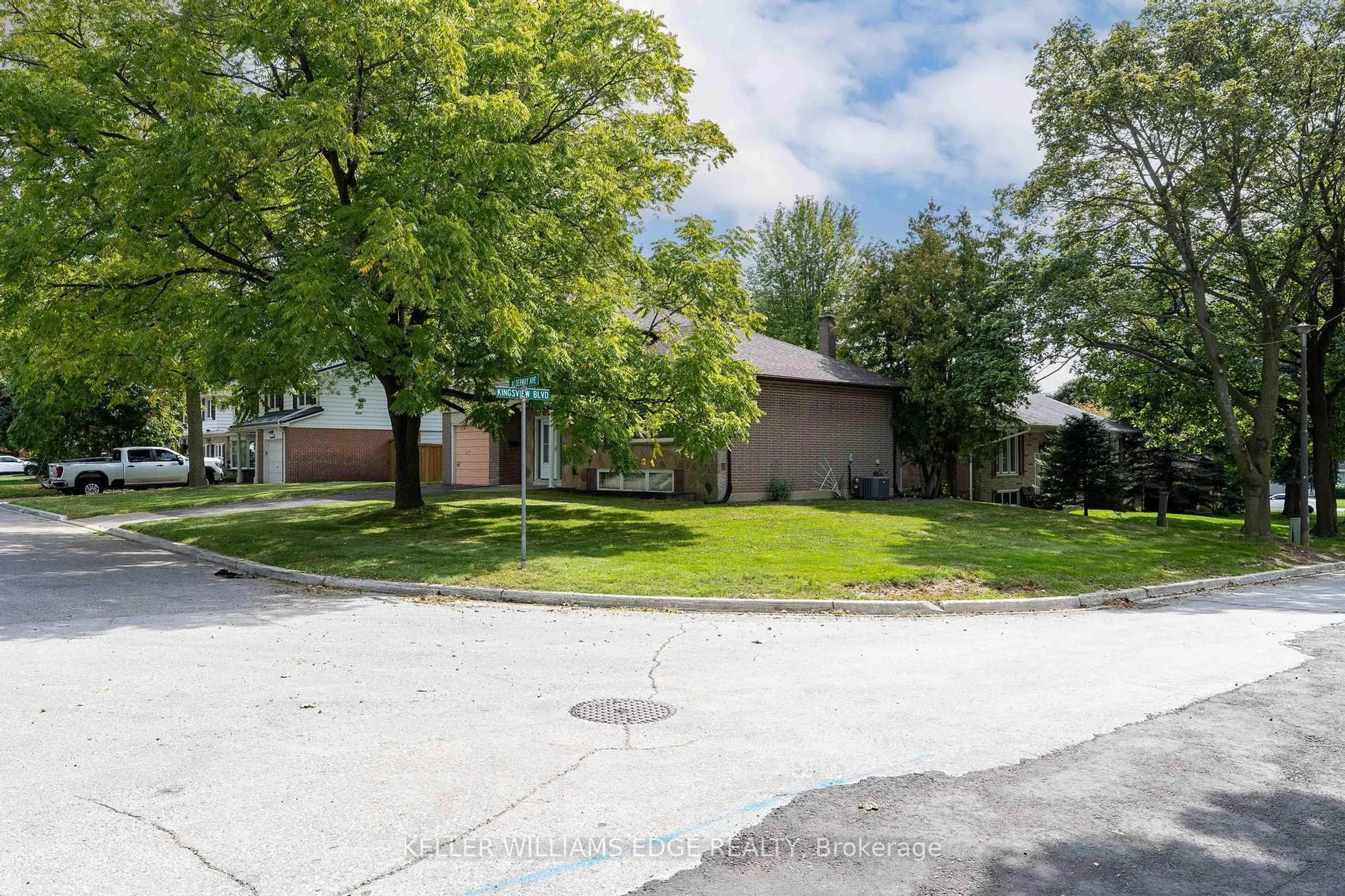 A pic from outside/outdoor area/front of a property/back of a property/a pic from drone, street for 1 Alderway Ave, Brampton Ontario L6Y 2B5