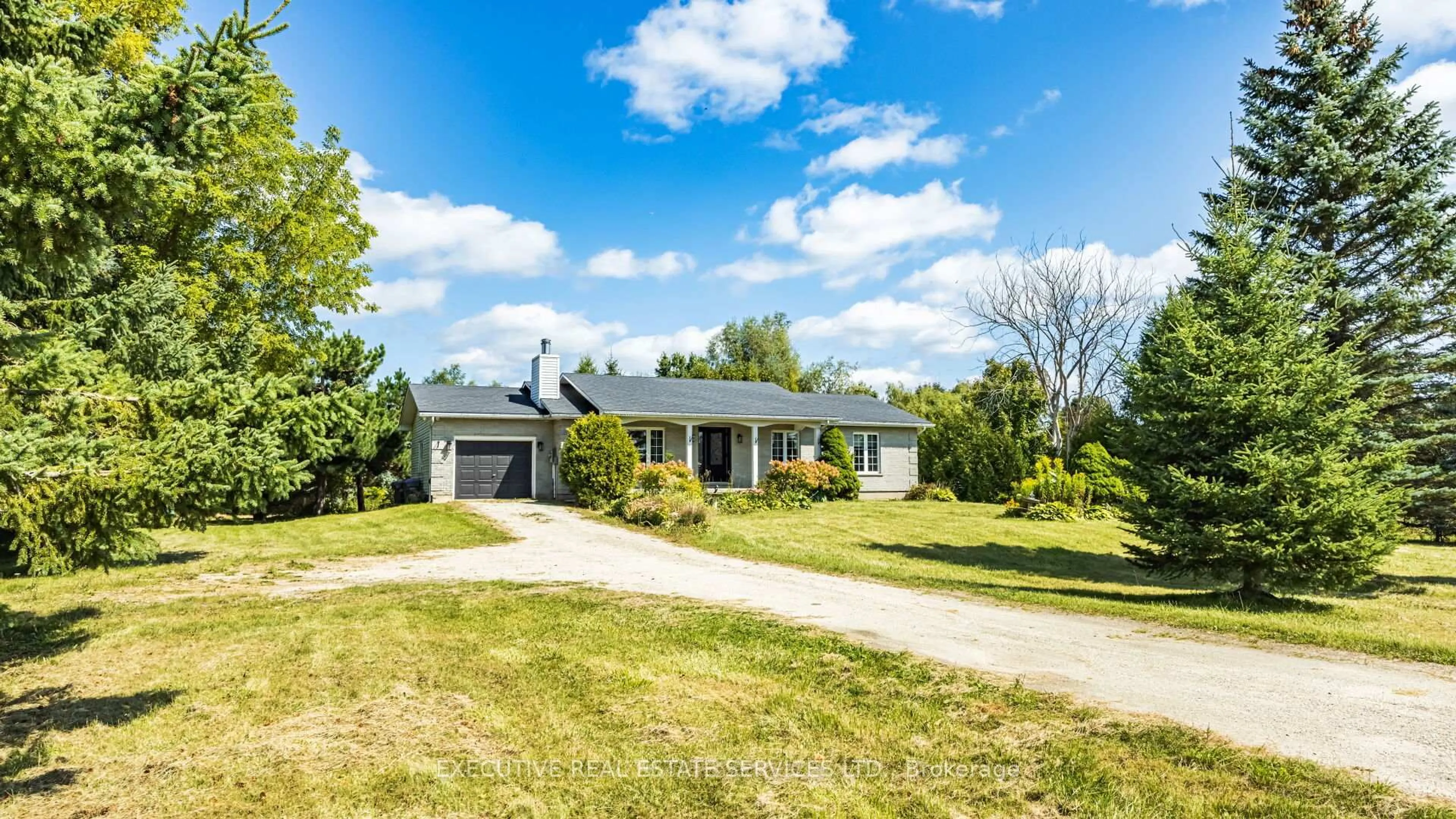A pic from outside/outdoor area/front of a property/back of a property/a pic from drone, street for 18819 Kennedy Rd, Caledon Ontario L7K 1Y8